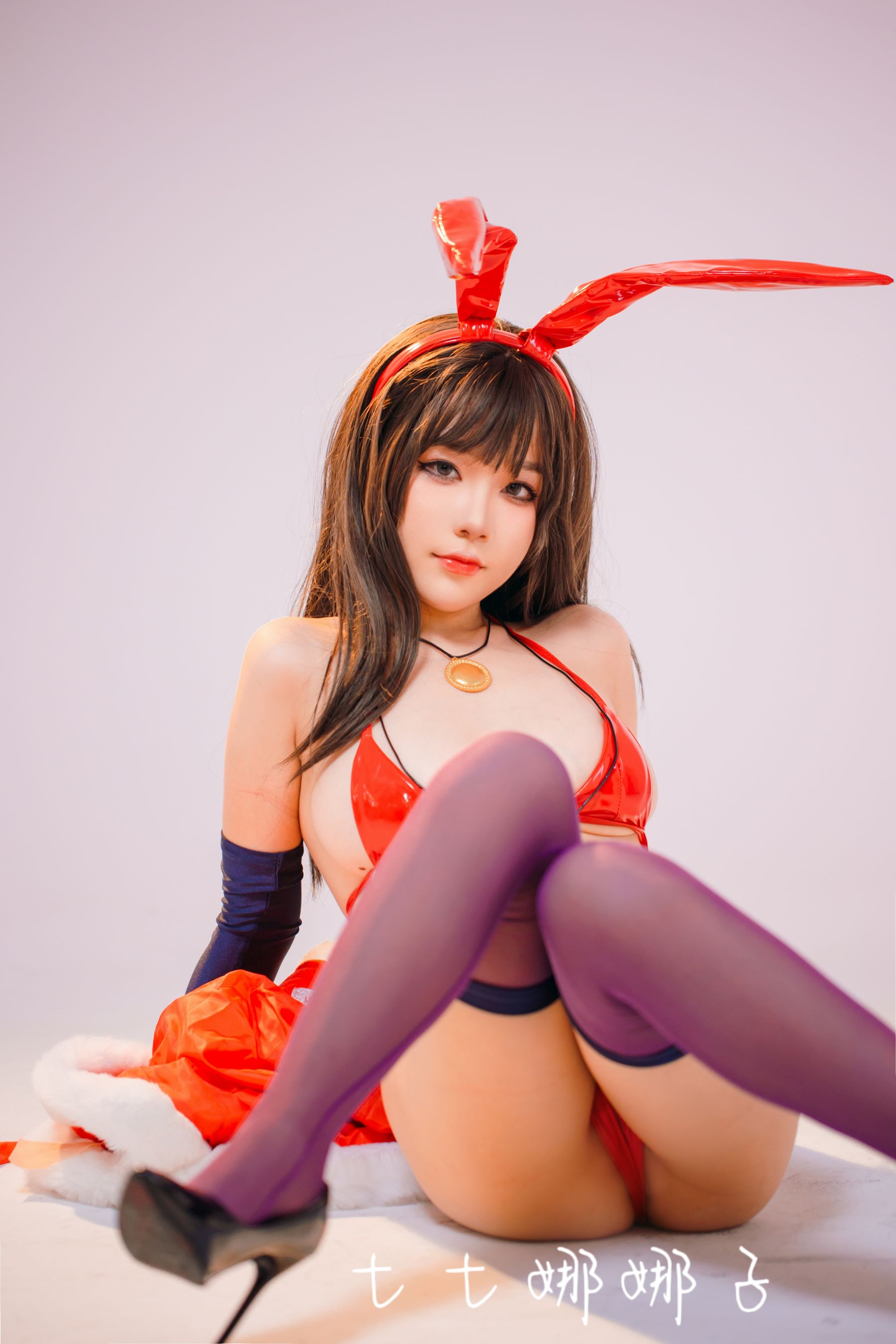 七七娜娜子 – 圣诞魔太郎 [23P]