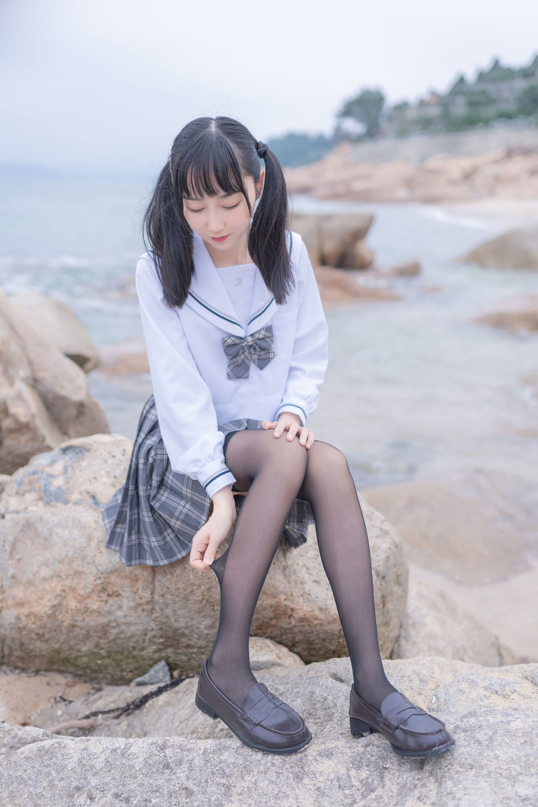 萌系小姐姐木绵绵OwO – 海边JK [40P]