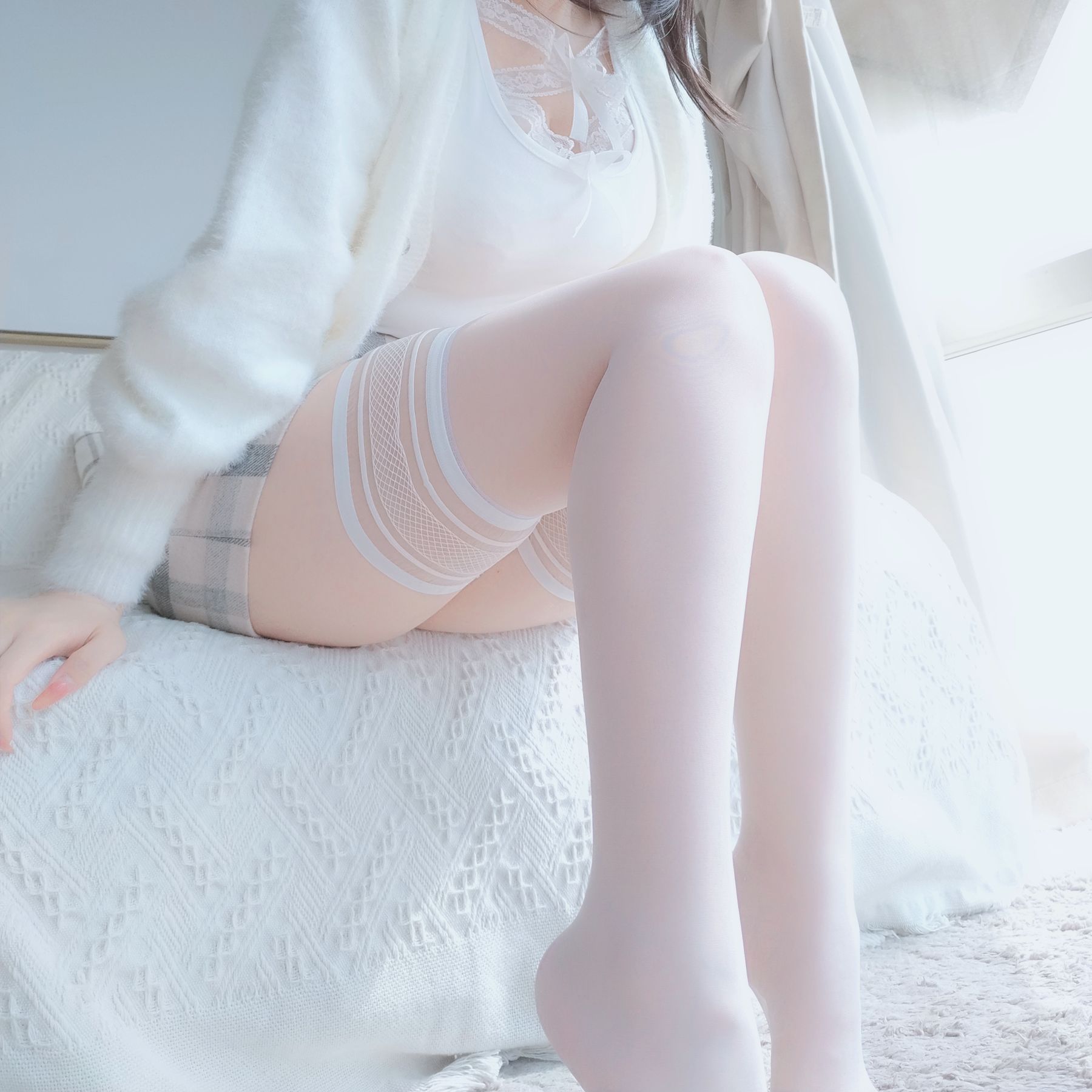 Coser小姐姐白银 – 白蕾丝 [121P]