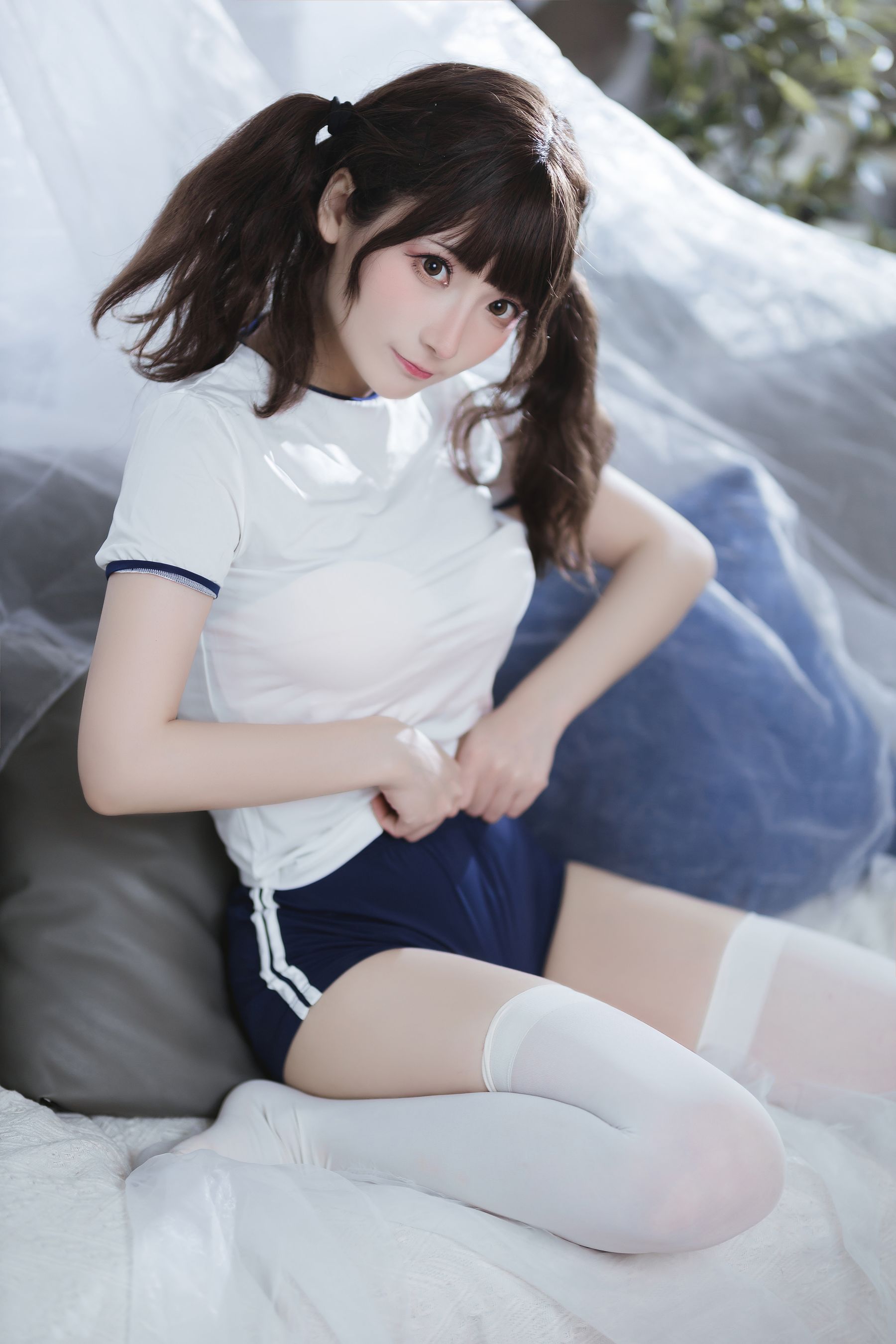 是三不是世w – 束缚 [37P]