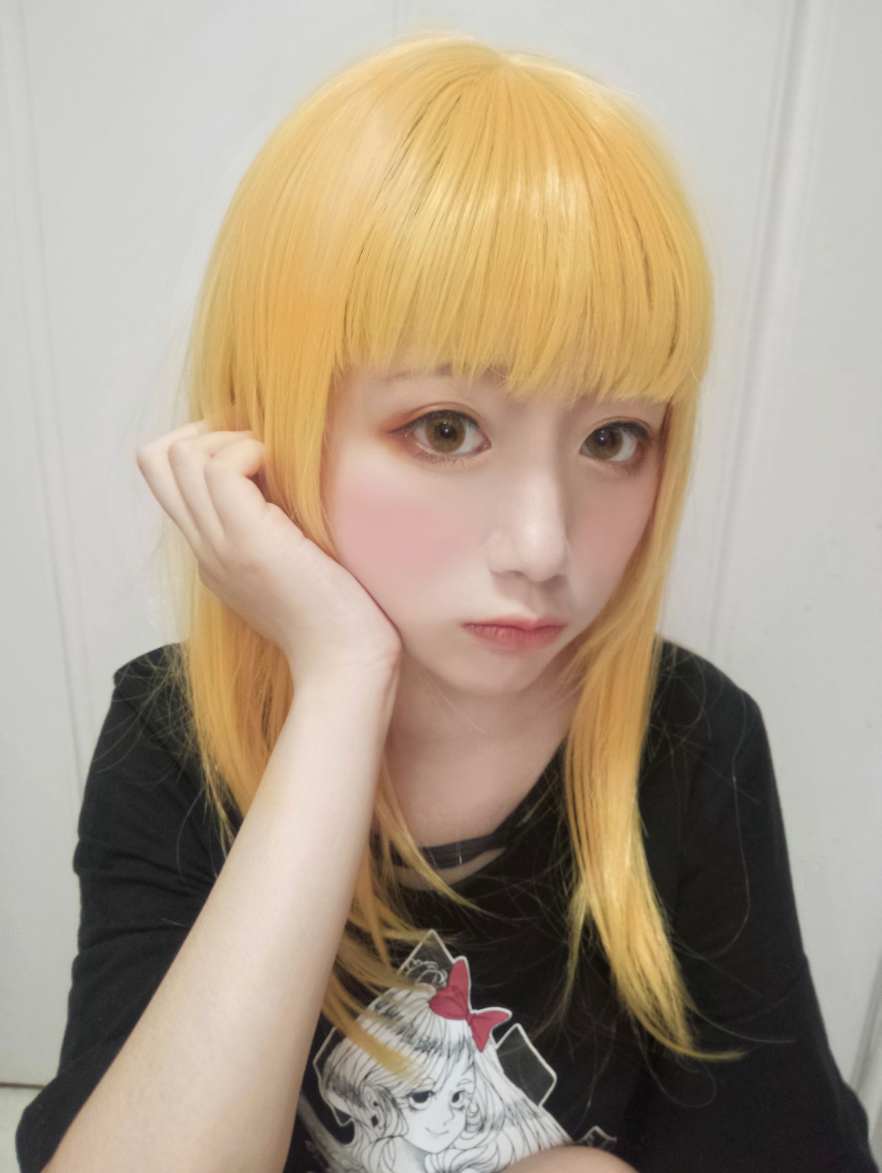 [Cosplay写真] 动漫博主弦音sic – 黄头发妹妹 [9P]