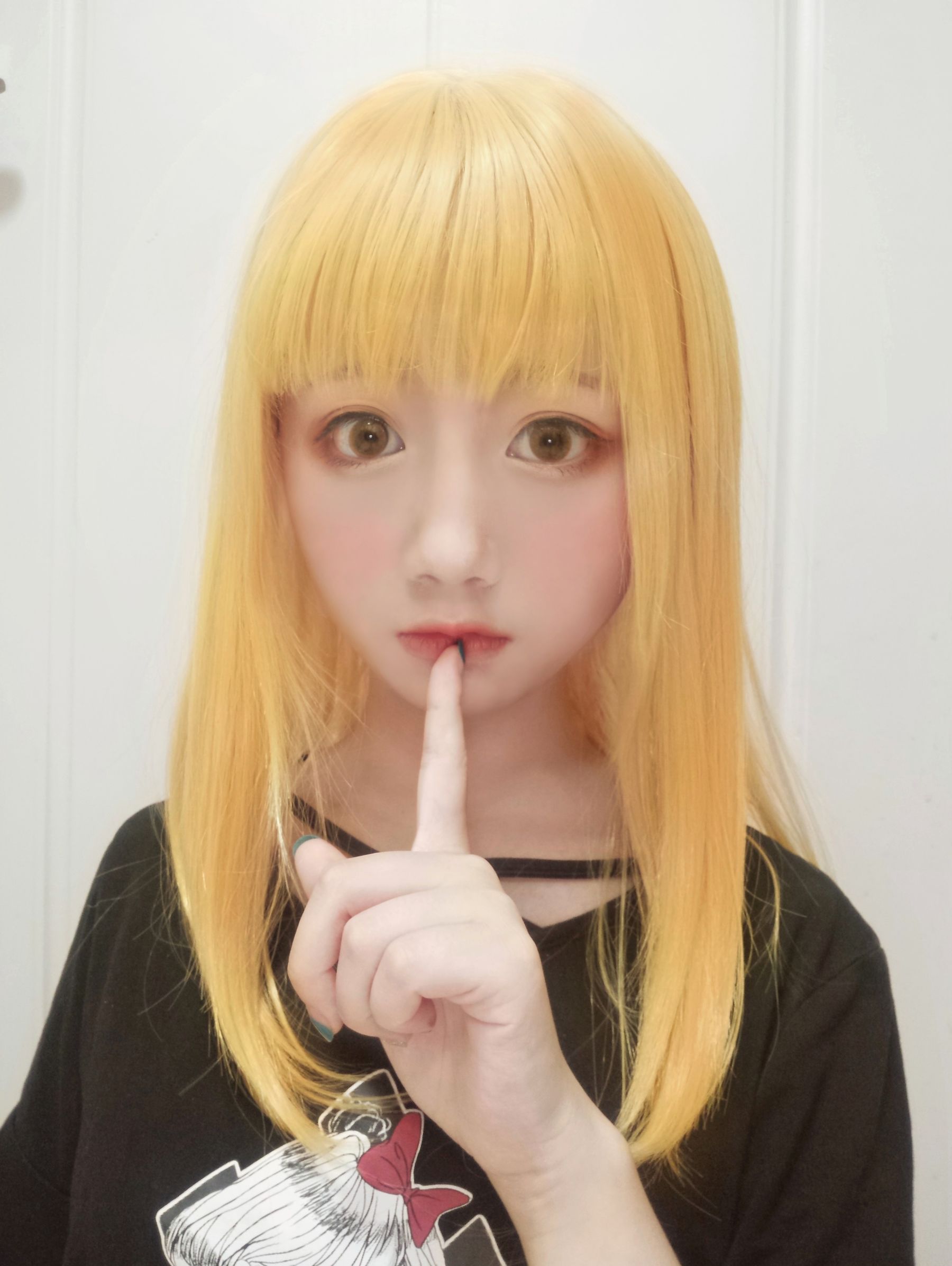 [Cosplay写真] 动漫博主弦音sic – 黄头发妹妹 [9P]