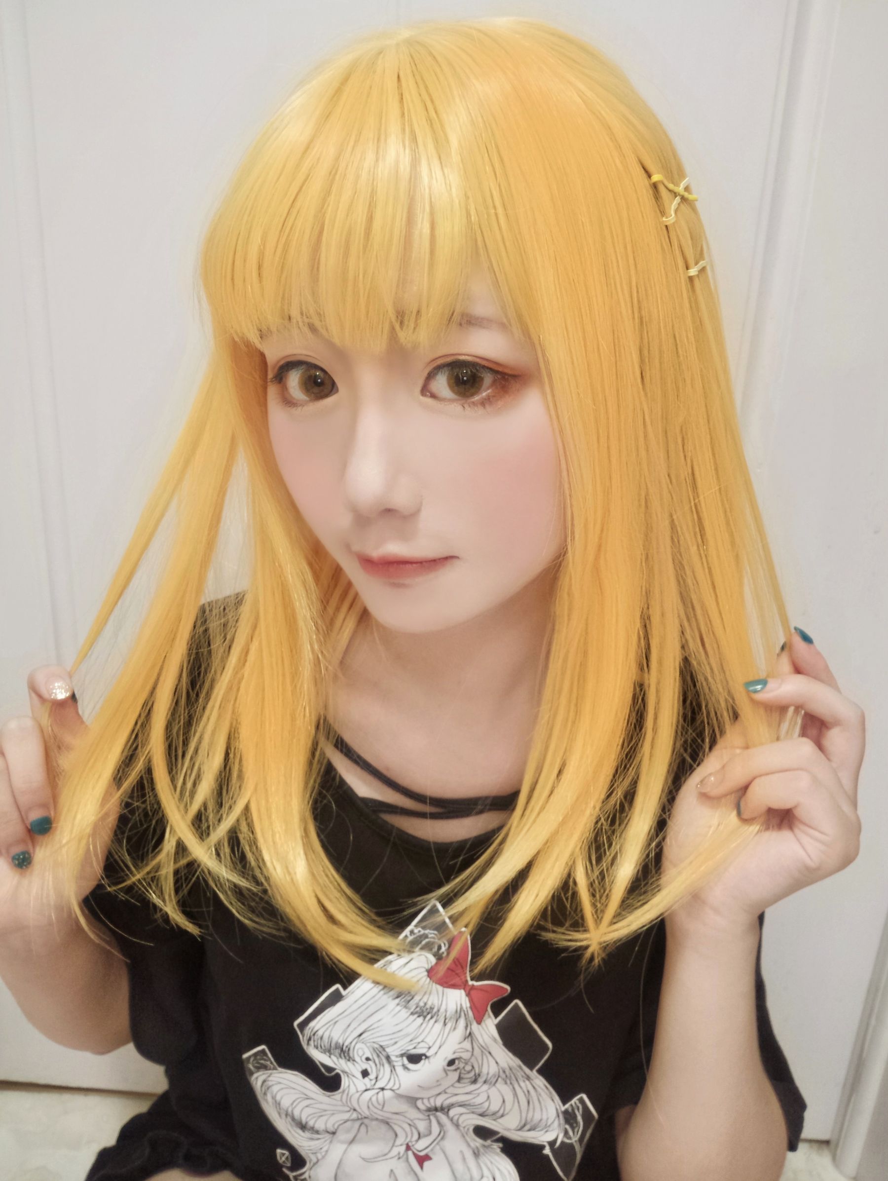 [Cosplay写真] 动漫博主弦音sic – 黄头发妹妹 [9P]