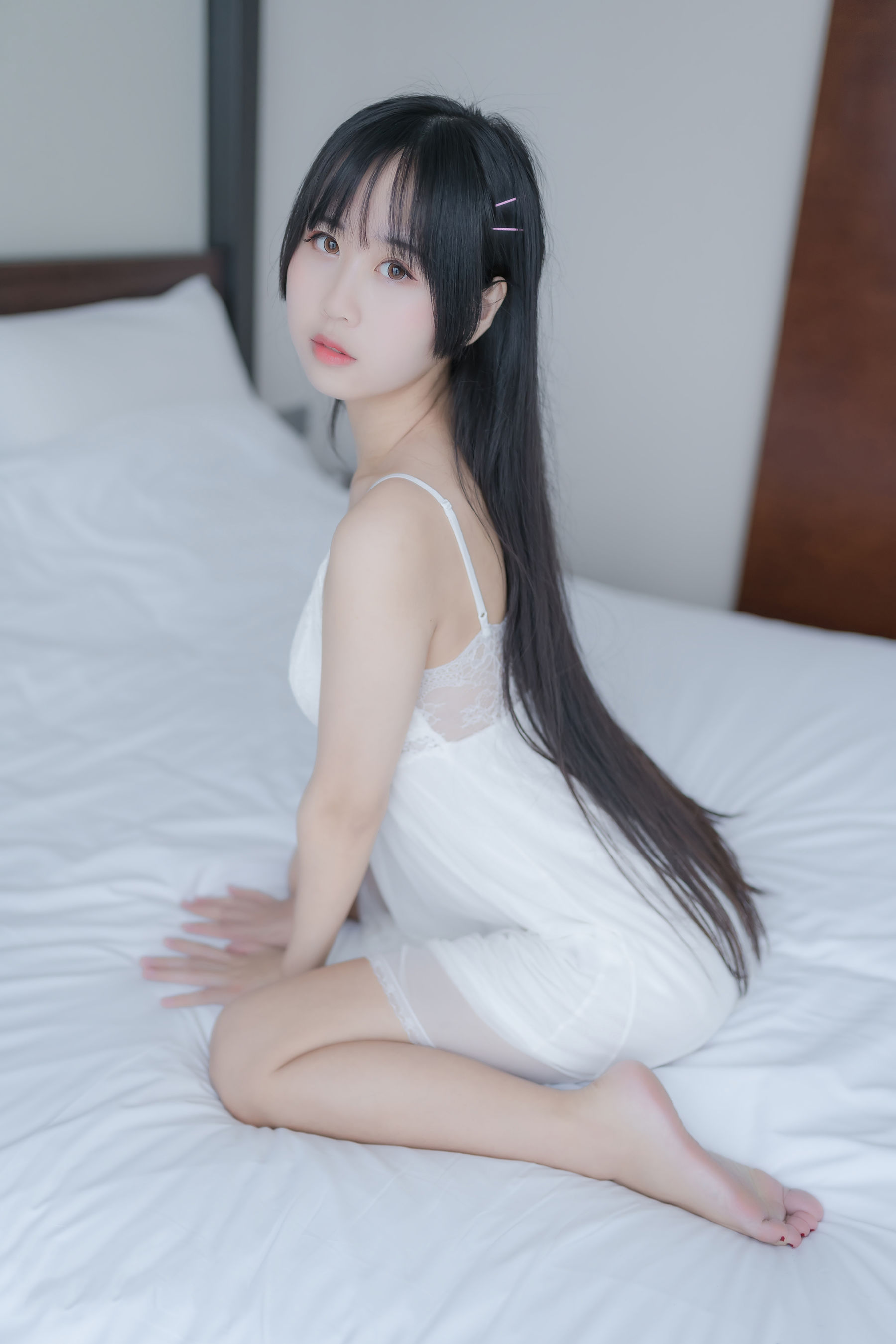 阳光美少女萌芽儿o0 白色私房 [44P]