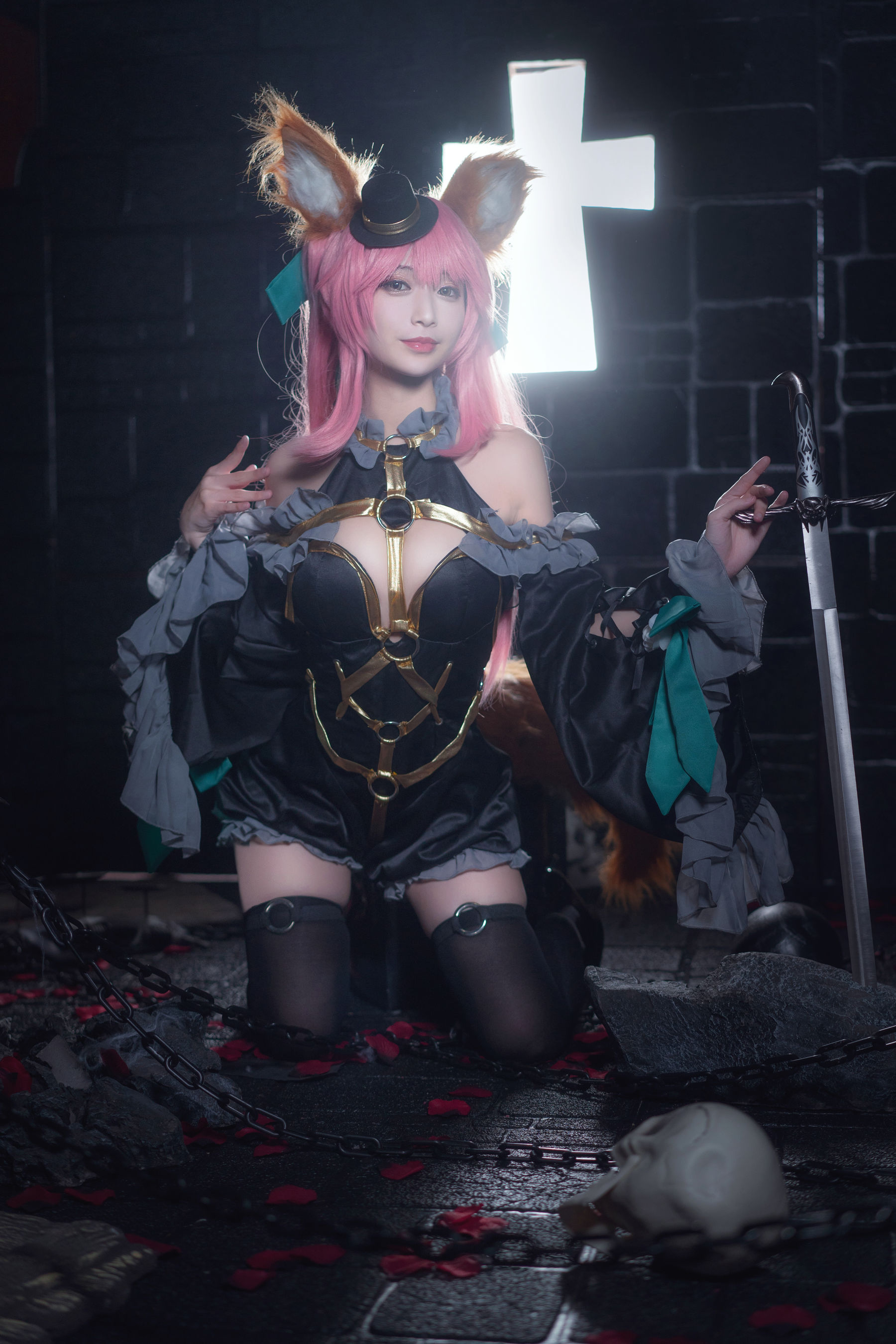 [Cosplay写真] 动漫博主铁板烧鬼舞w – 玉藻前 魔术 [20P]