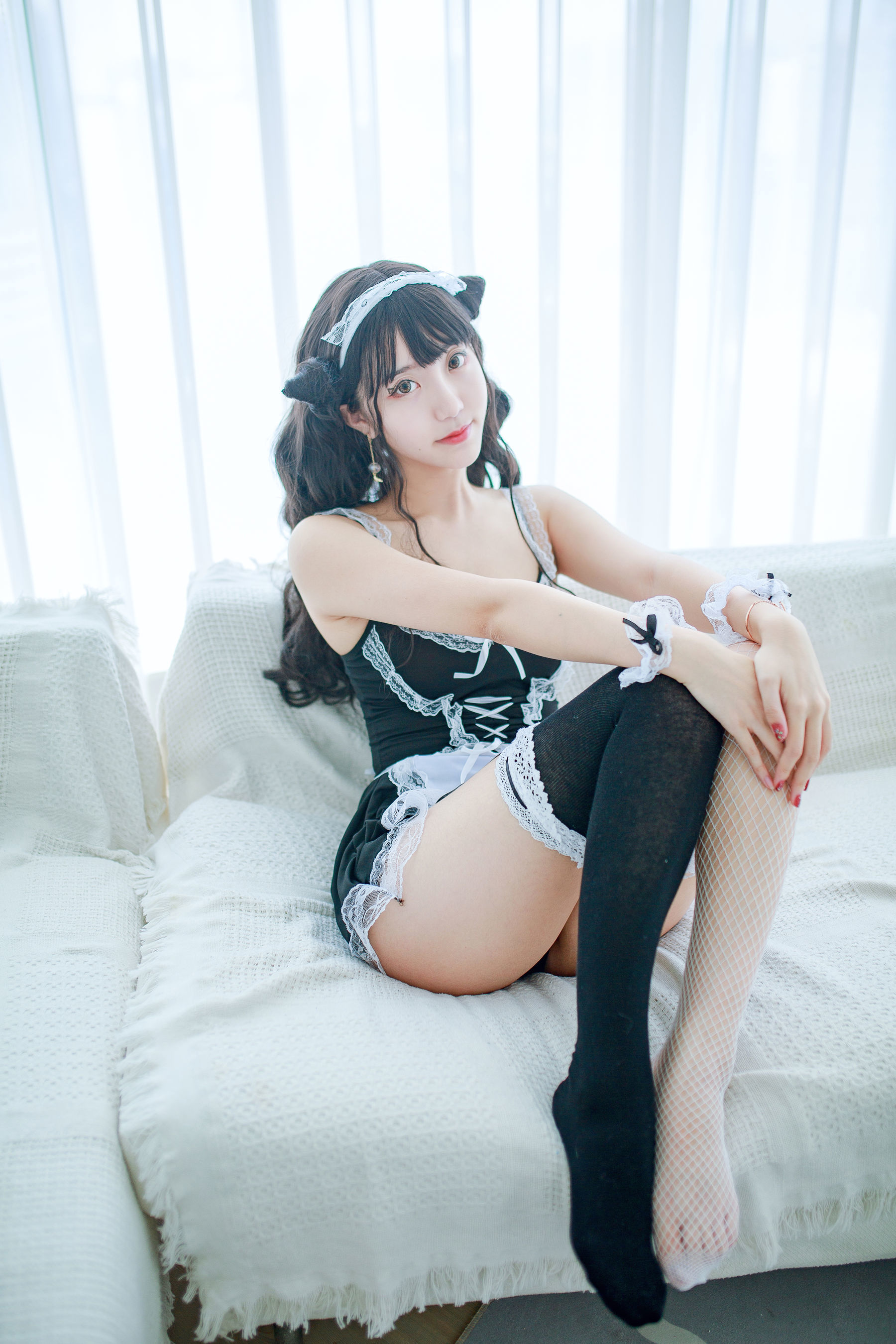 [萝莉COS] 黑川 – 小恶魔女仆装 [26P]