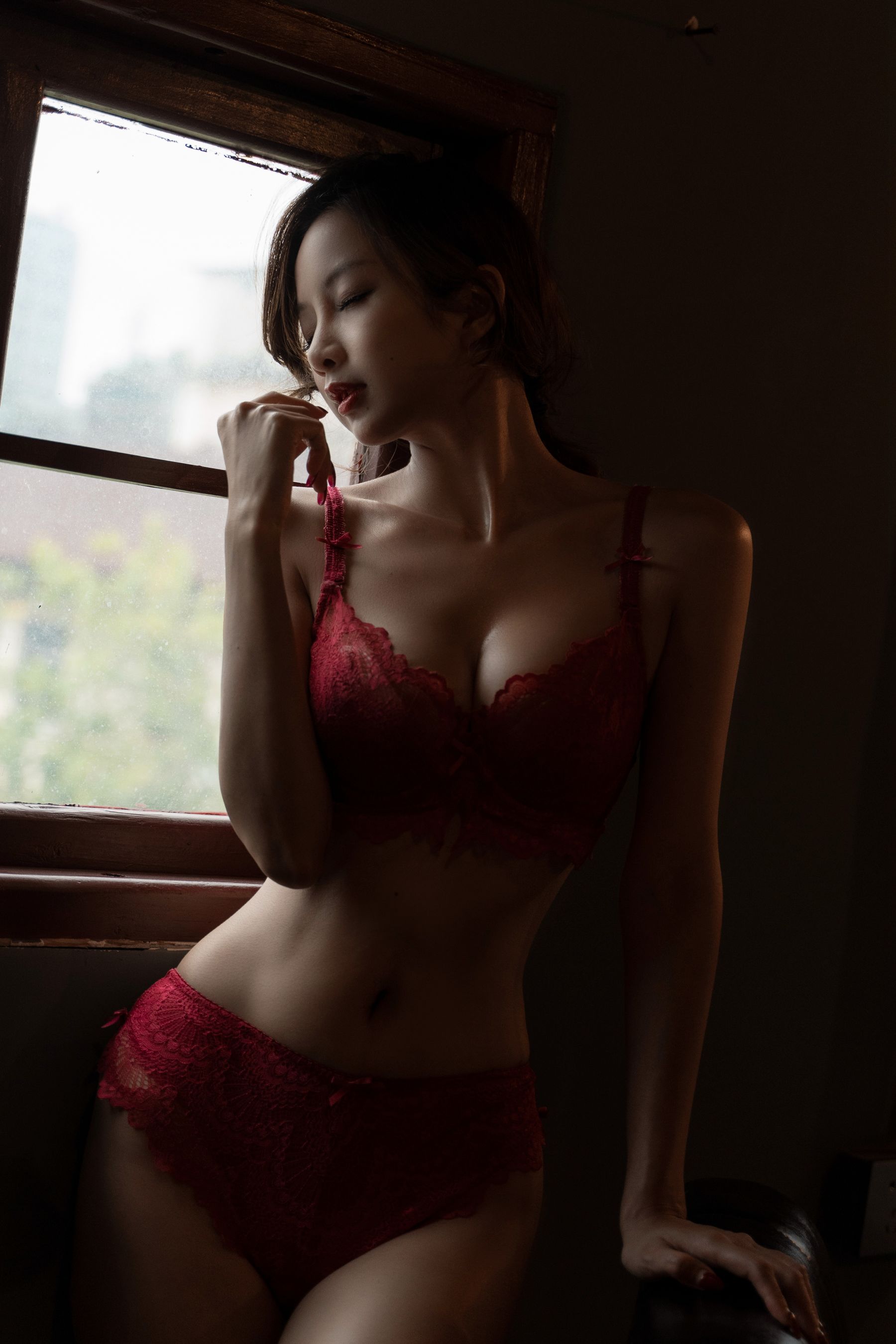 Nicole小月 – 后窗 [36P]