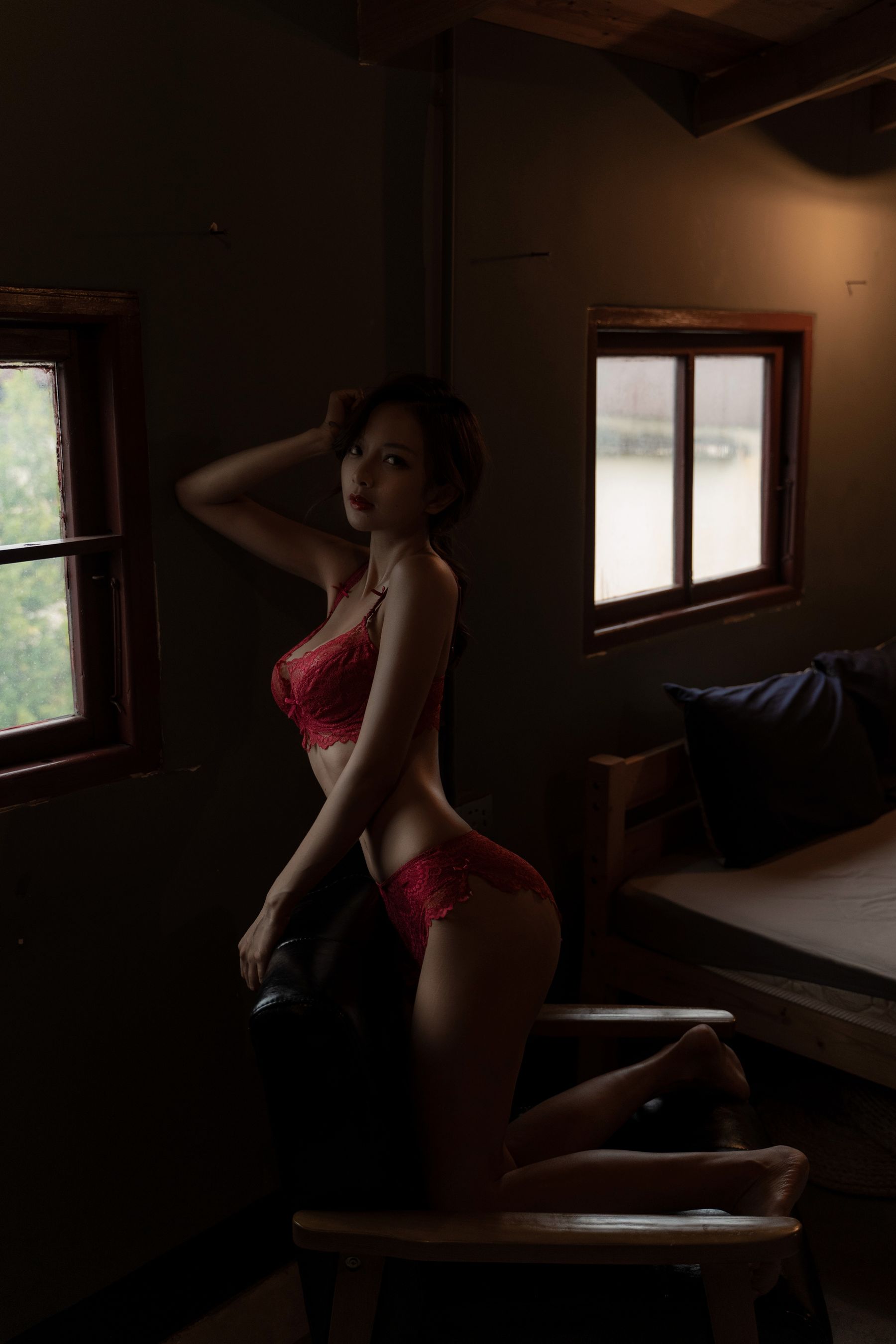 Nicole小月 – 后窗 [36P]