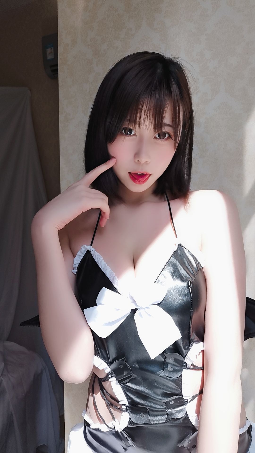 萌妹奈汐酱nice – 可可乐乐 [90P]