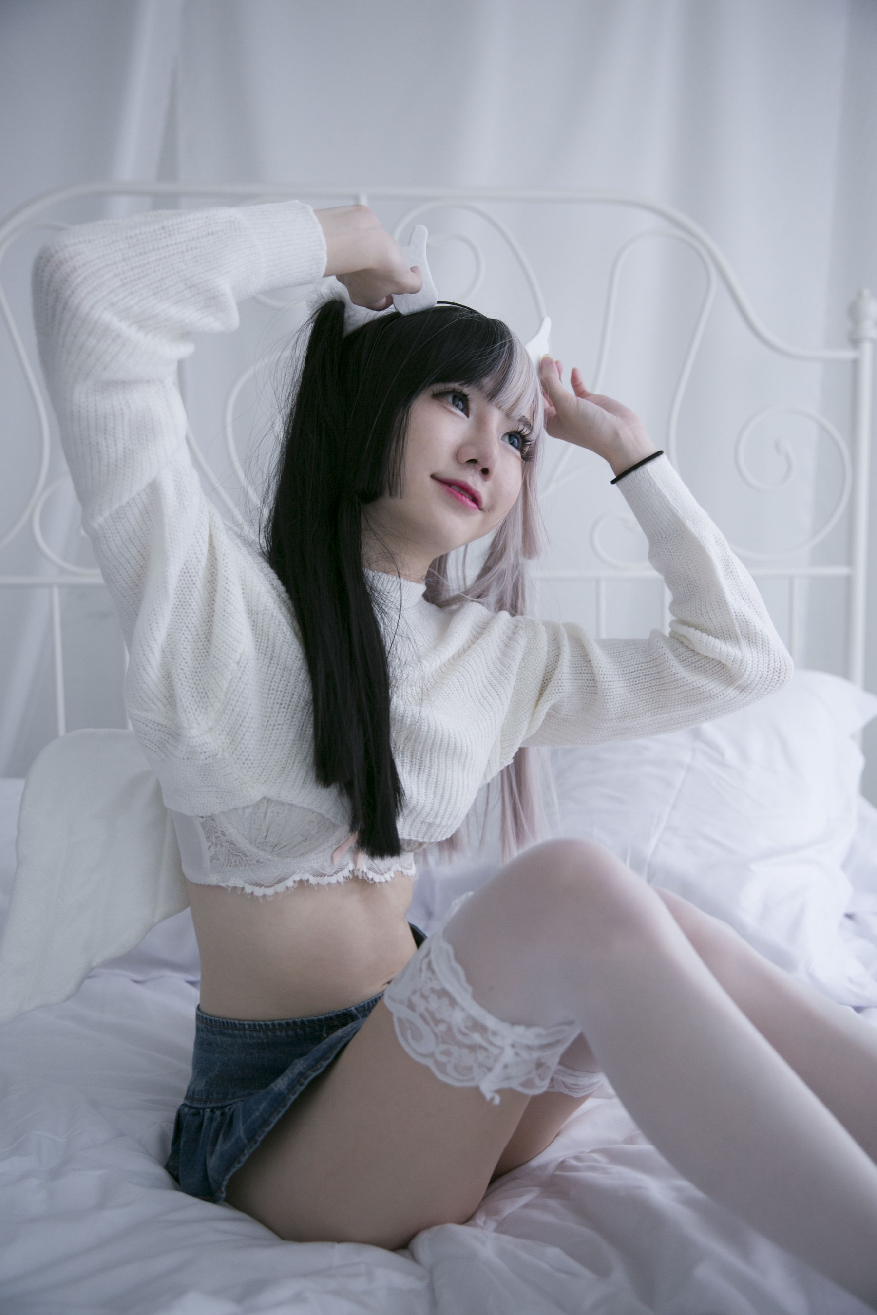 Sally Dorasnow – Angel Lucina [28P]