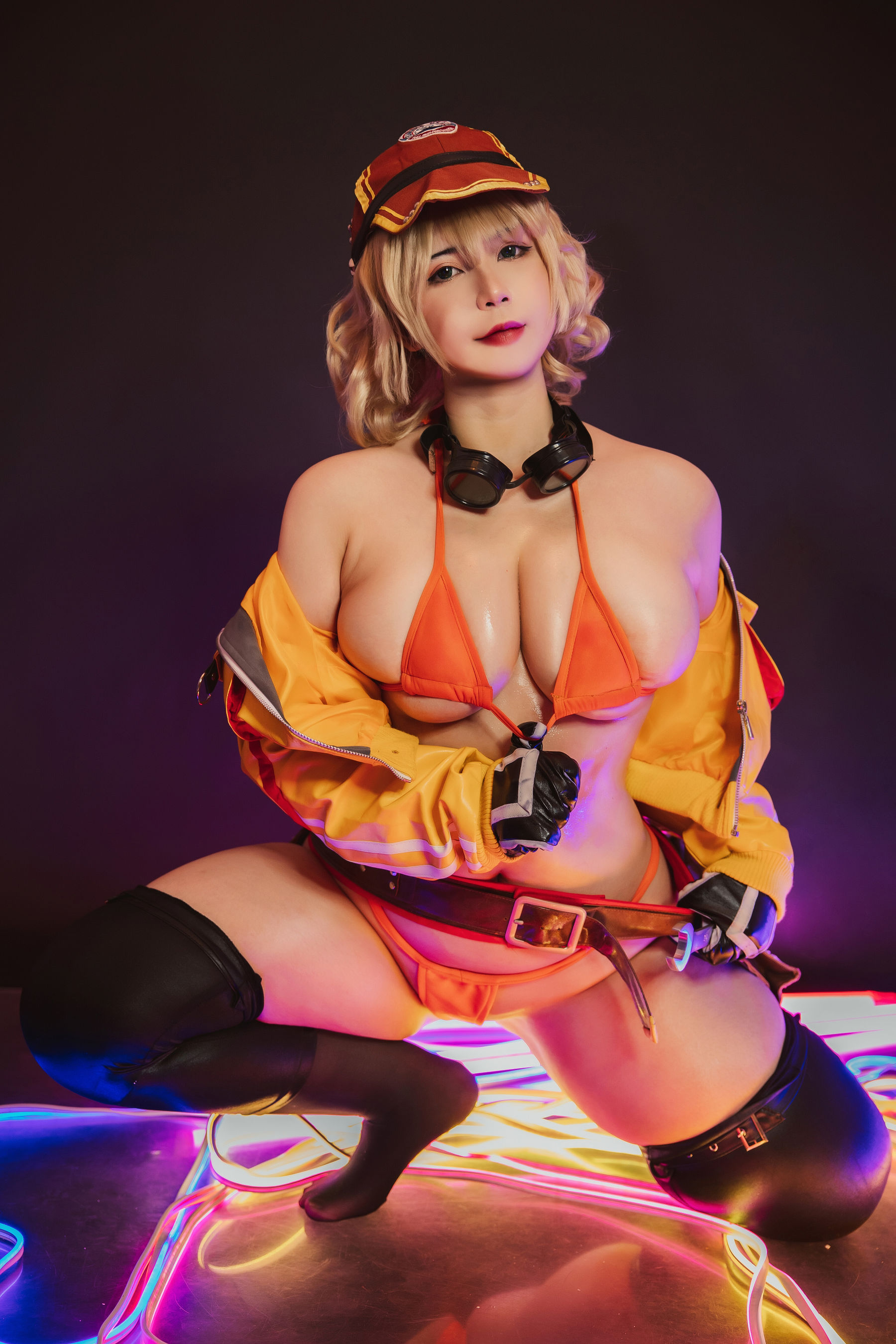 Uy Uy – Cindy Aurum [22P]