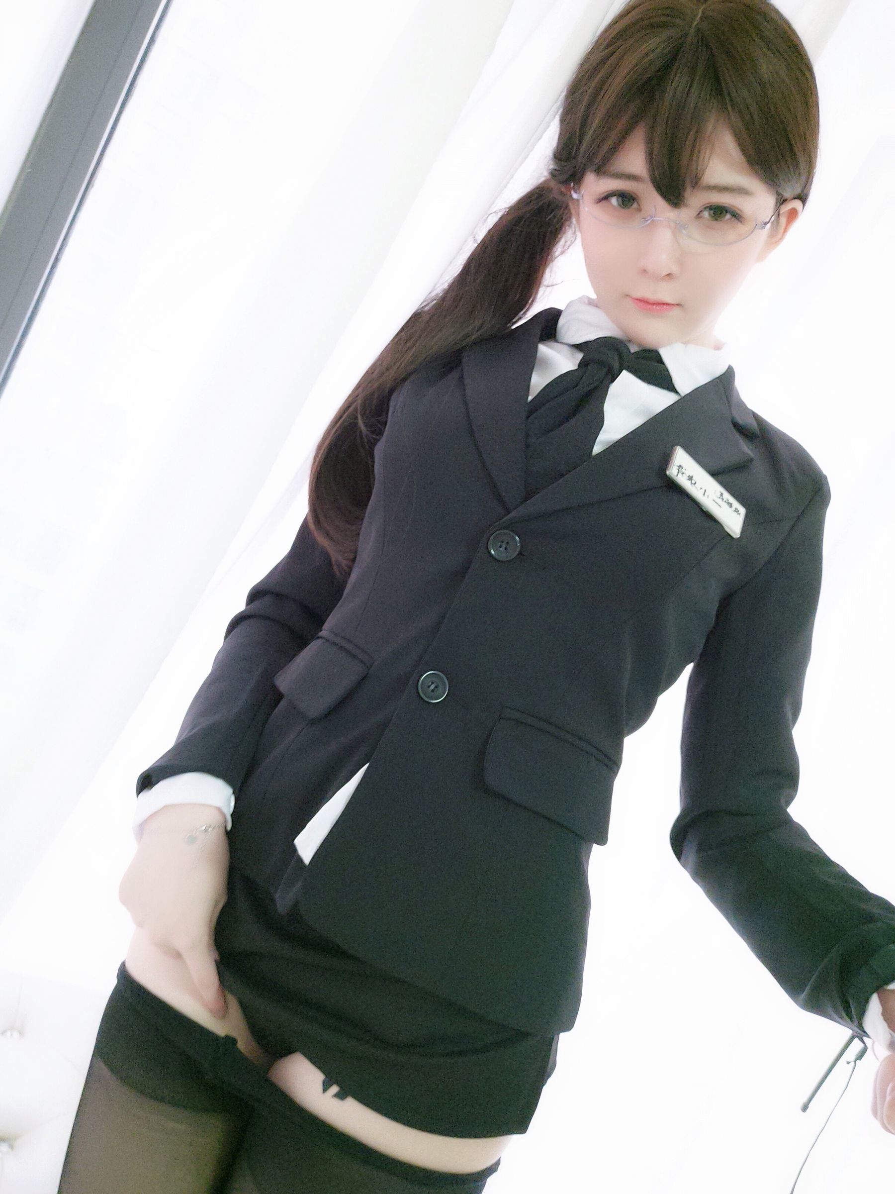 [萝莉COS] 一小央泽 – 助理姐姐 [51P]