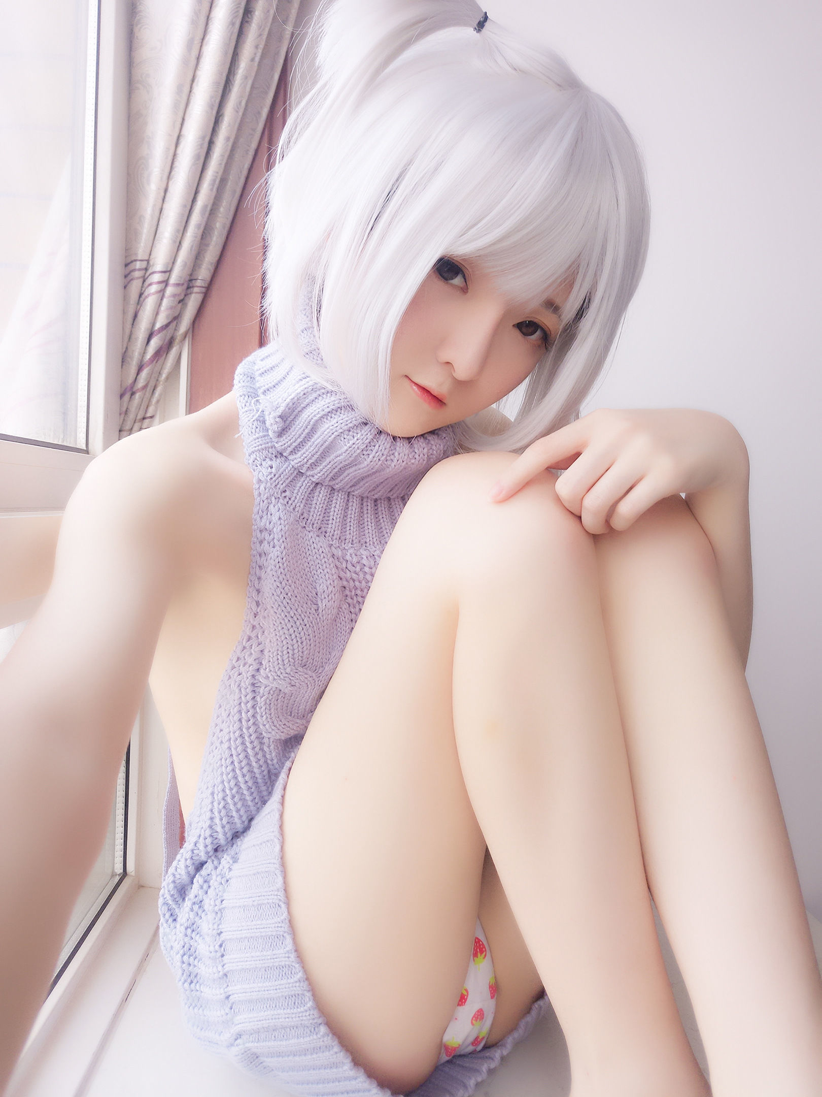 [萝莉COS] 一小央泽 – 毛衣 [19P]