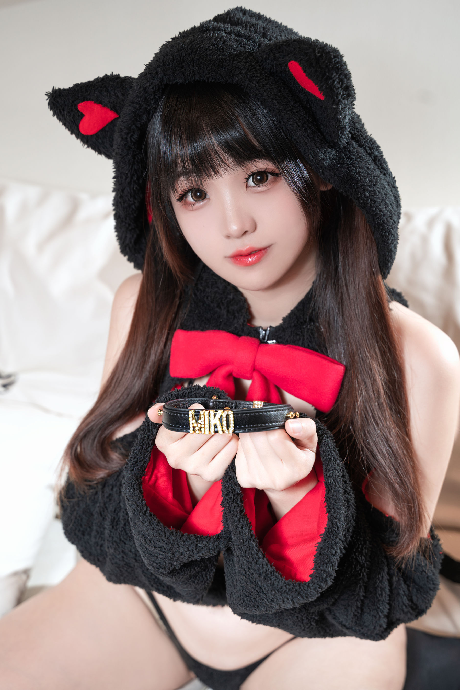 miko酱ww – 礼物猫猫 [42P]