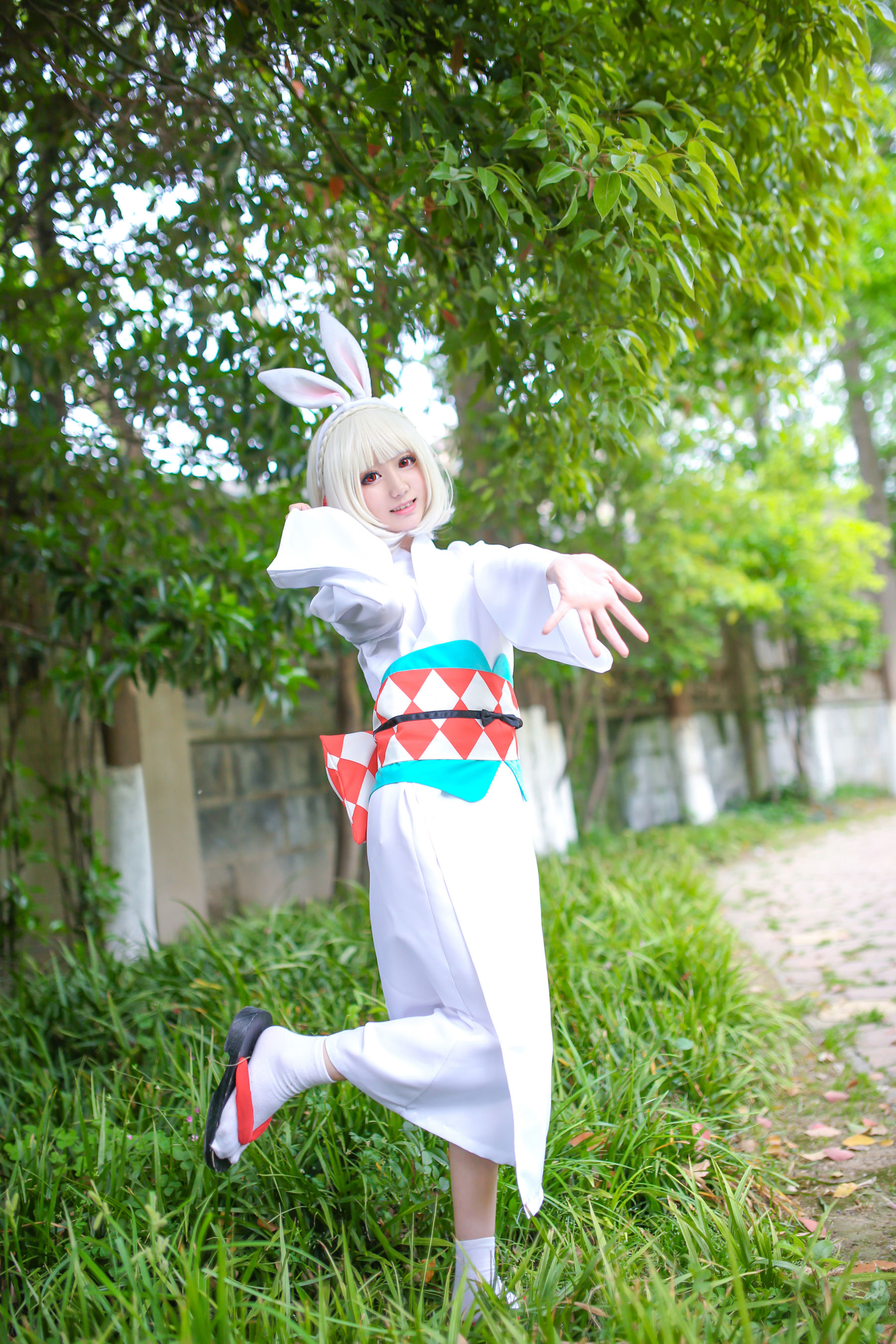[Cosplay写真] 动漫博主弦音sic – 阴阳师 山兔 [9P]
