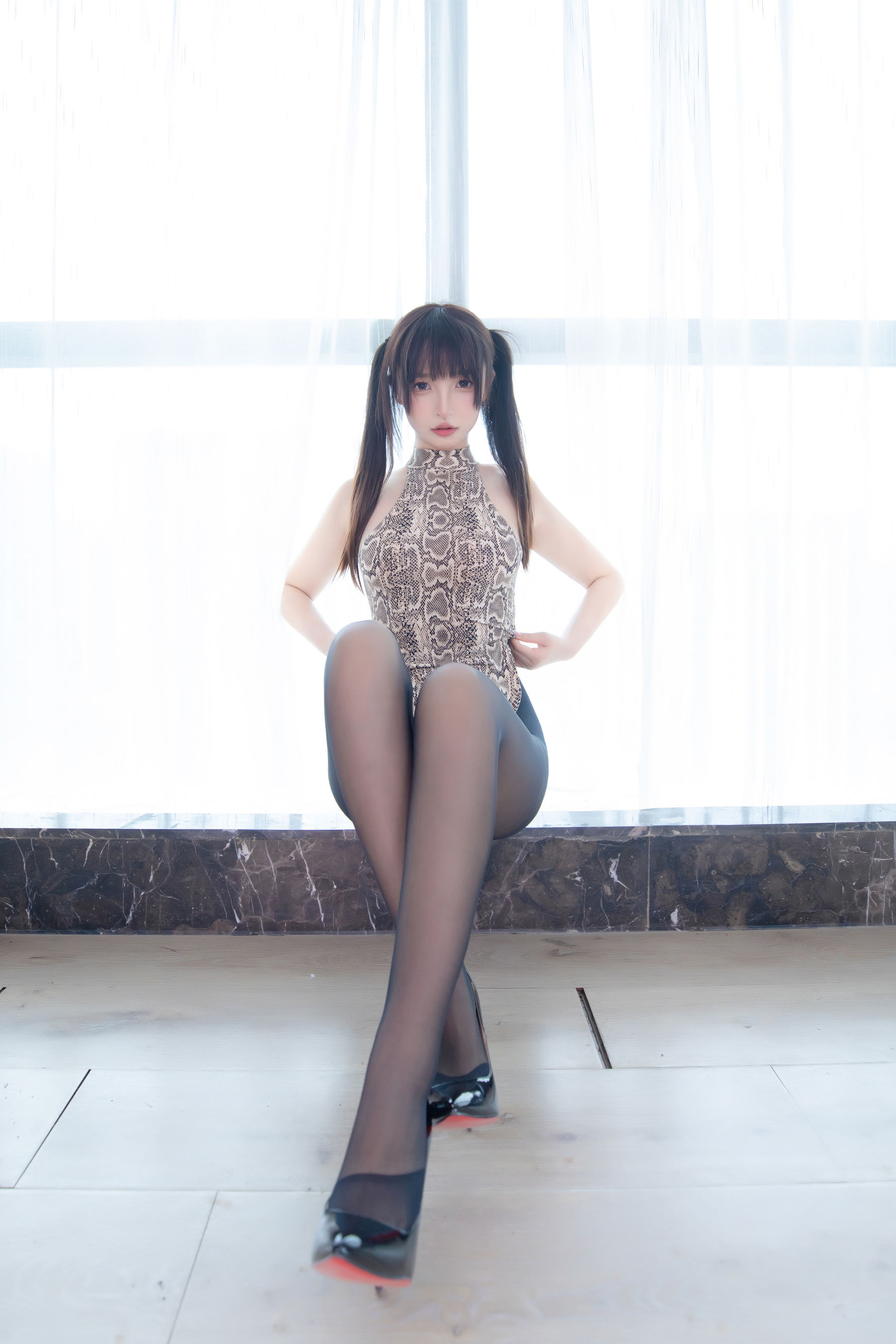 萝莉神楽板真冬 之蟒纹旗袍 [75P]
