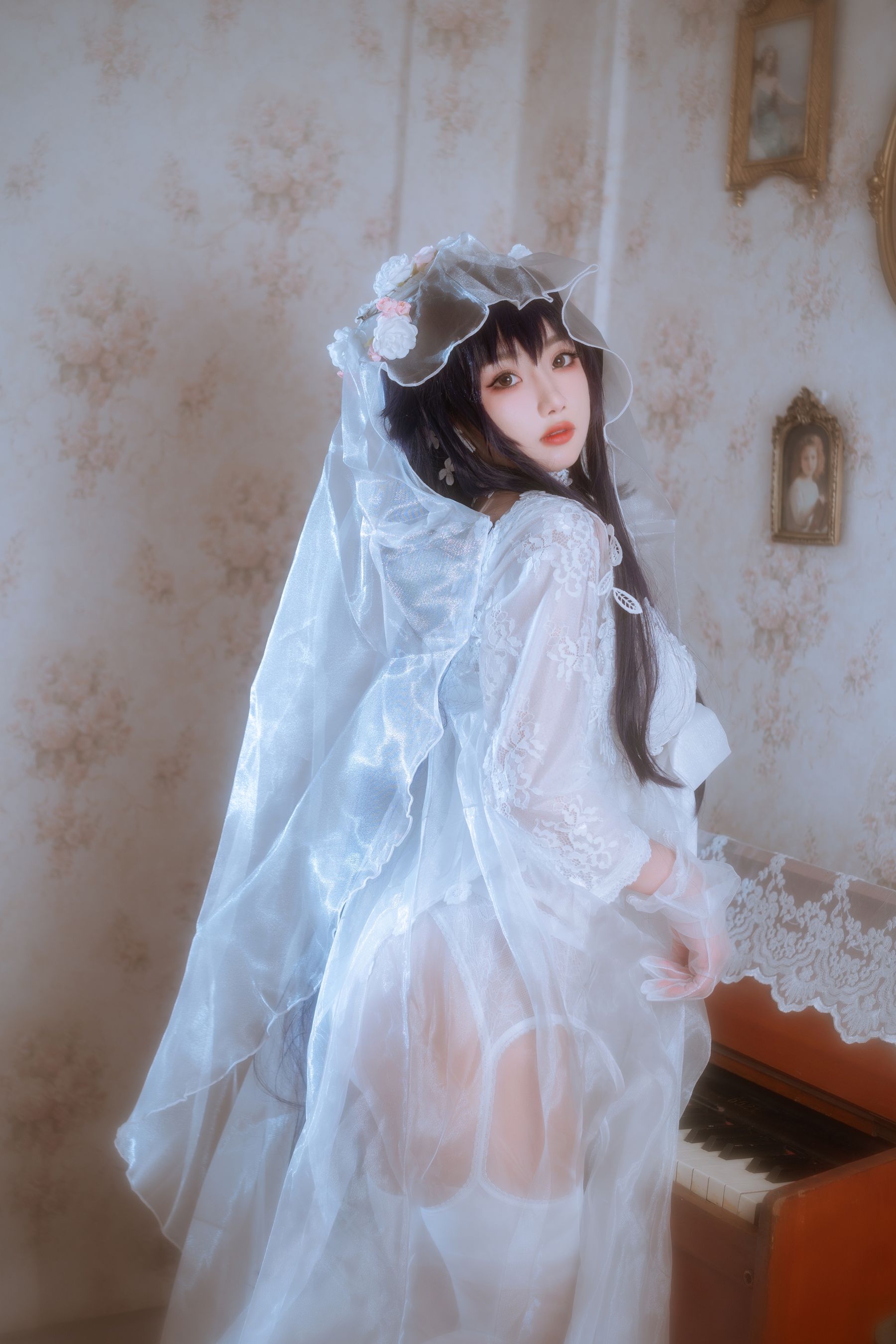 白嫩美少女鬼畜瑶 – 婚纱 [38P]