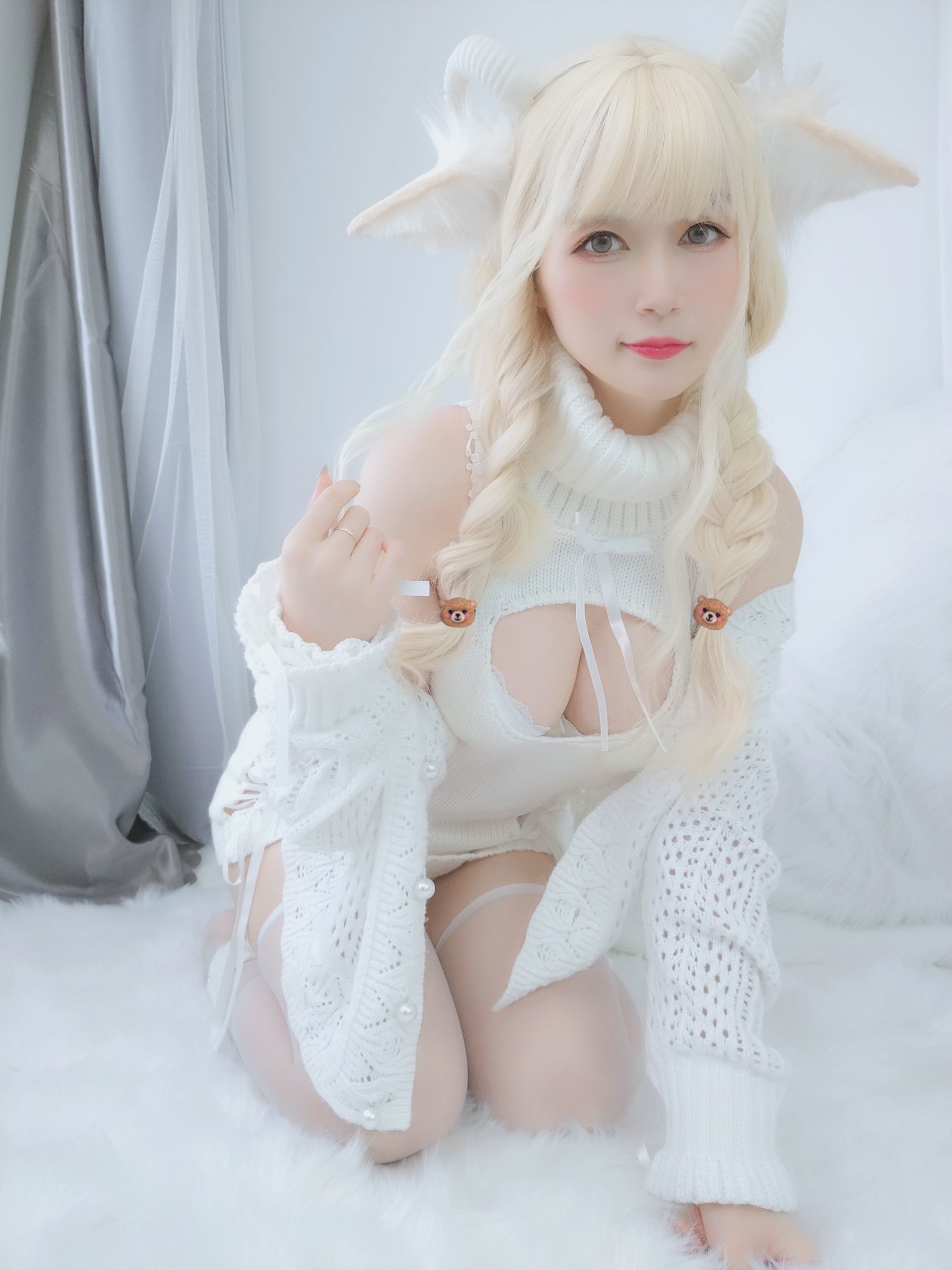 Coser小姐姐白银 – 小白羊 [115P]