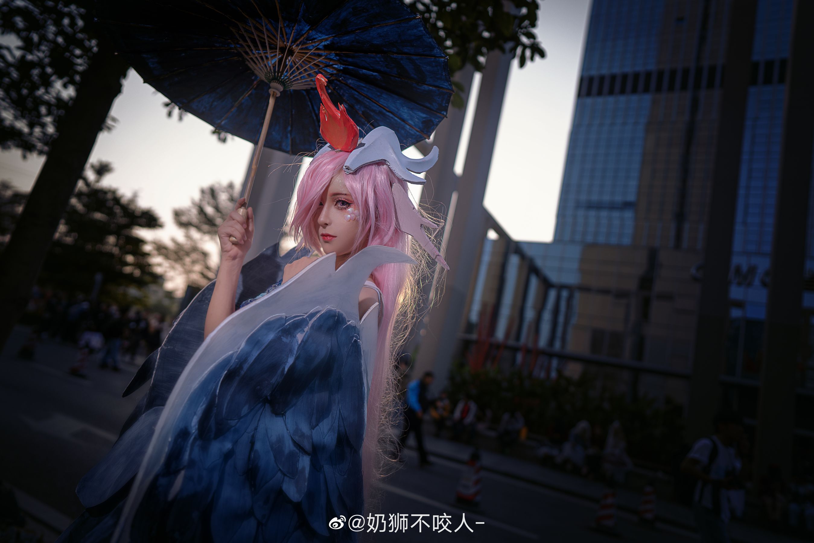 [Cosplay写真] 奶狮不咬人 – 雨师 [9P]
