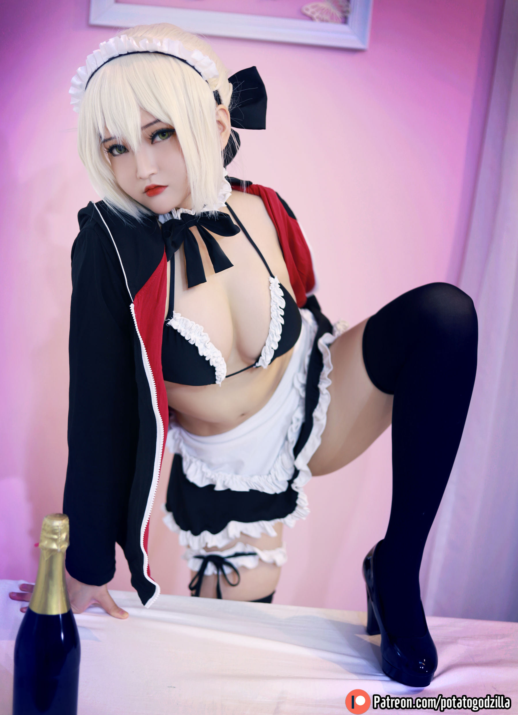 Coser小姐姐Potato Godzilla – Saber Alter Maid [42P]