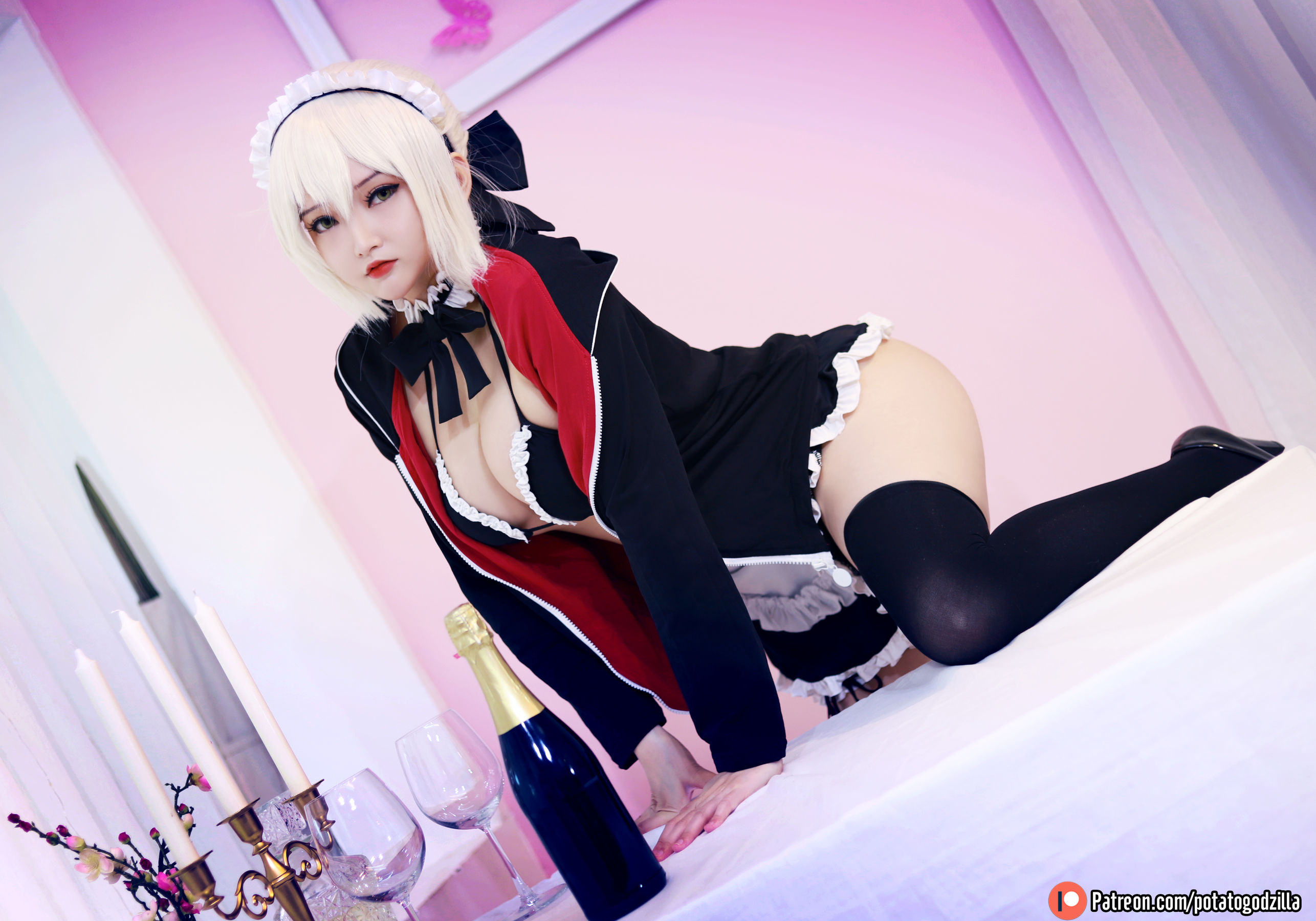 Coser小姐姐Potato Godzilla – Saber Alter Maid [42P]