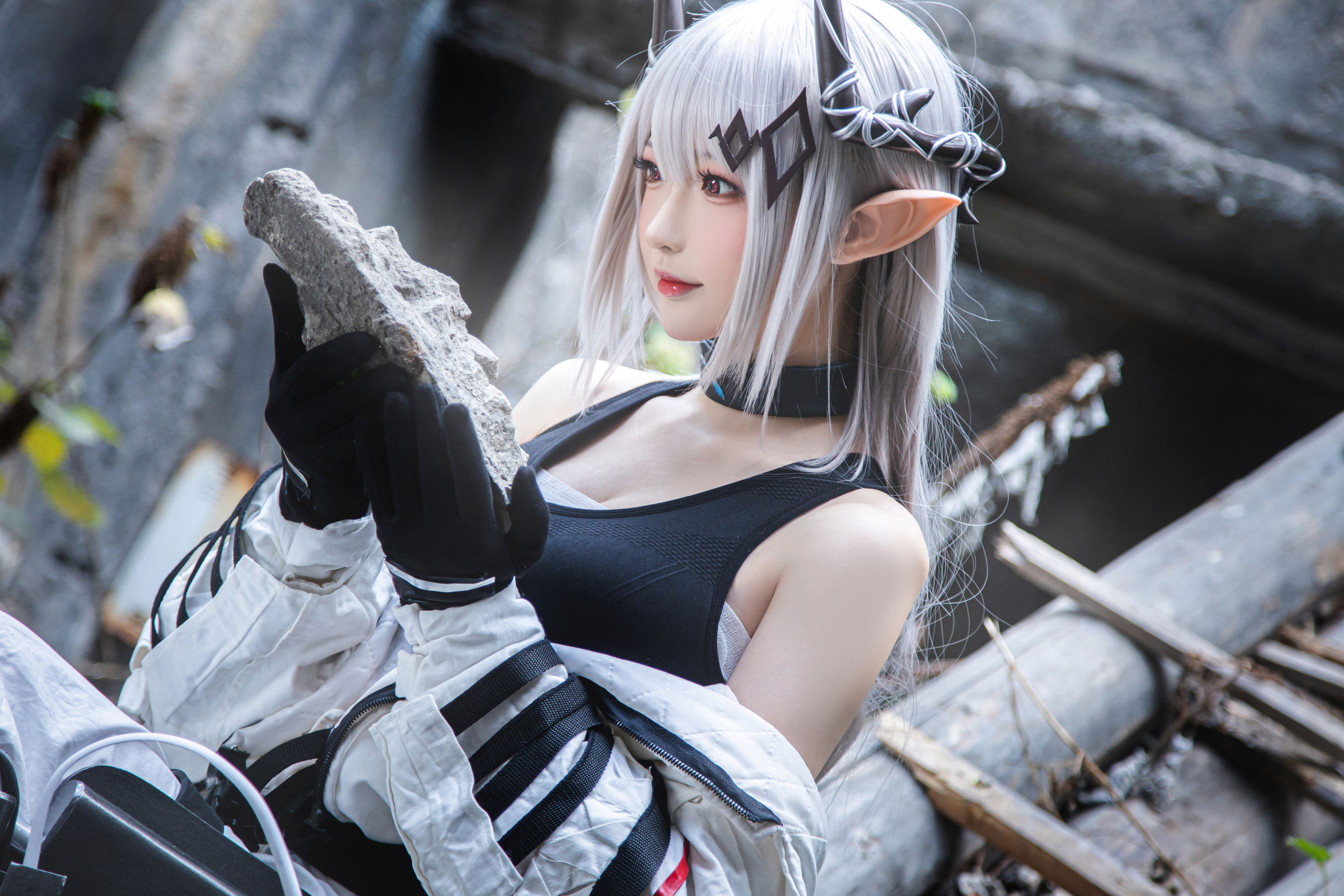 Coser小姐姐南宫 – 明日方舟 泥岩 [26P]
