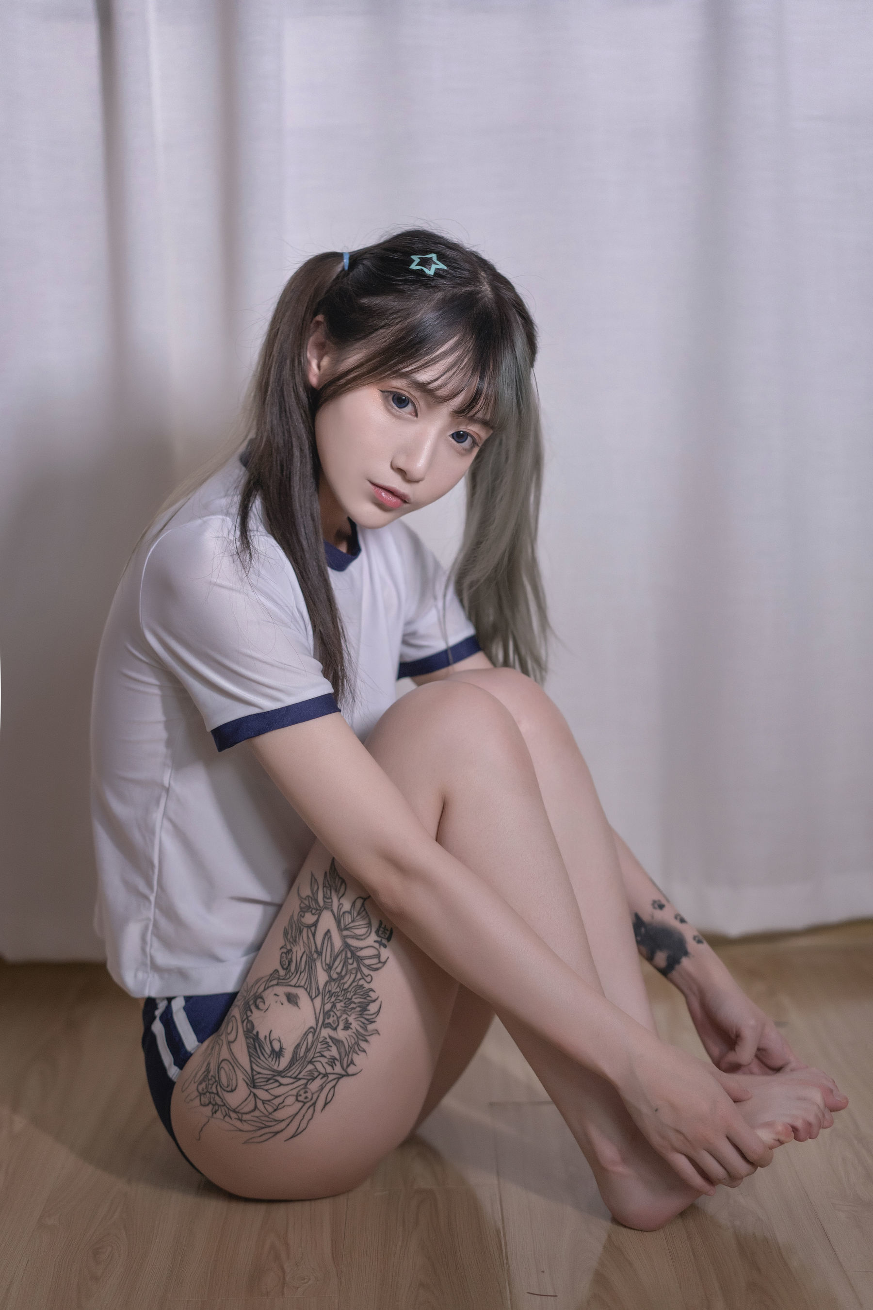 动漫博主铁板烧鬼舞w – 体操服 [18P]