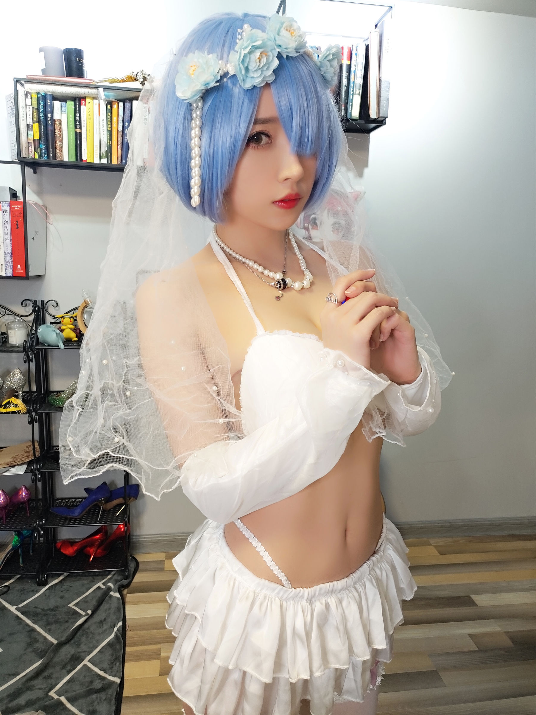 斗鱼主播小女巫露娜 – 雷姆婚纱 [29P]