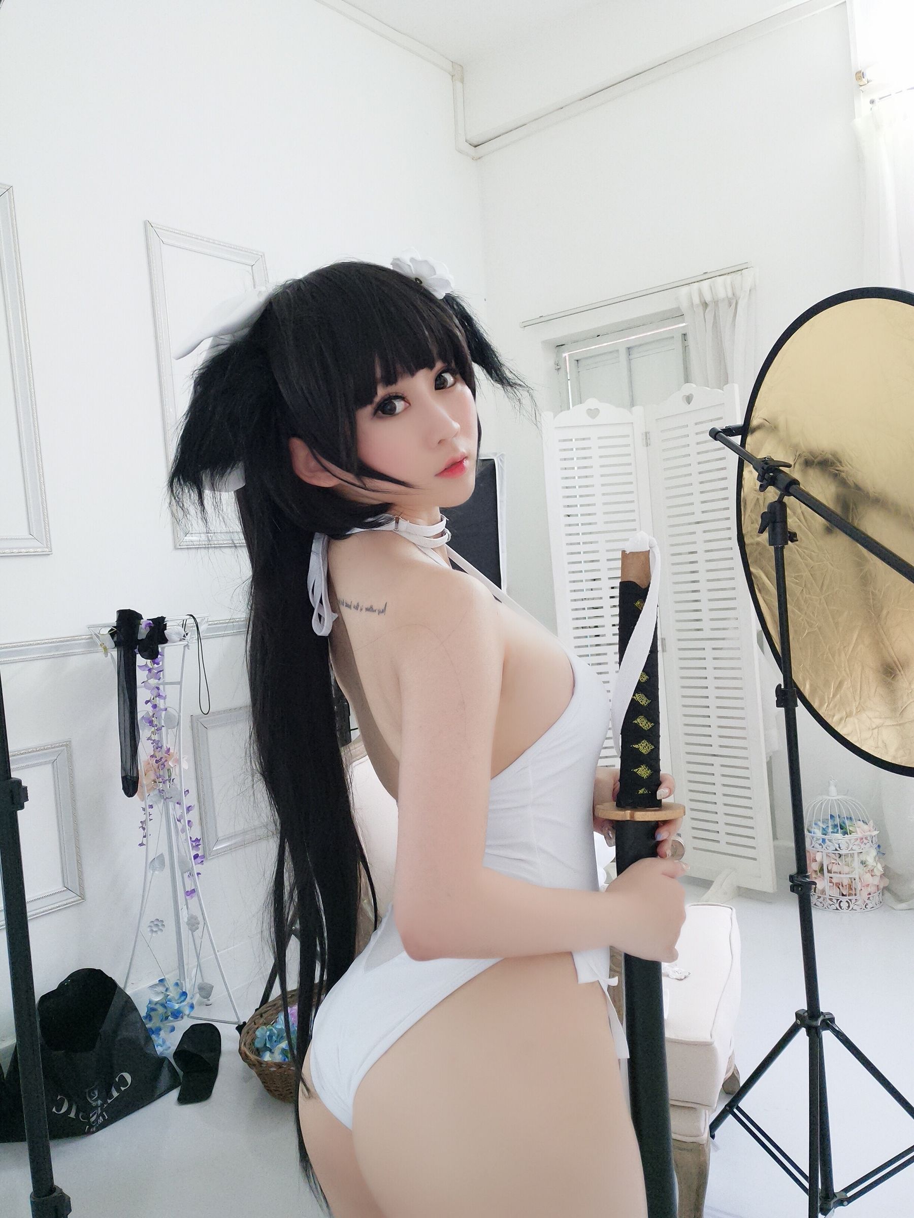 蜜桃少女是依酱呀 爱岩 [14P]