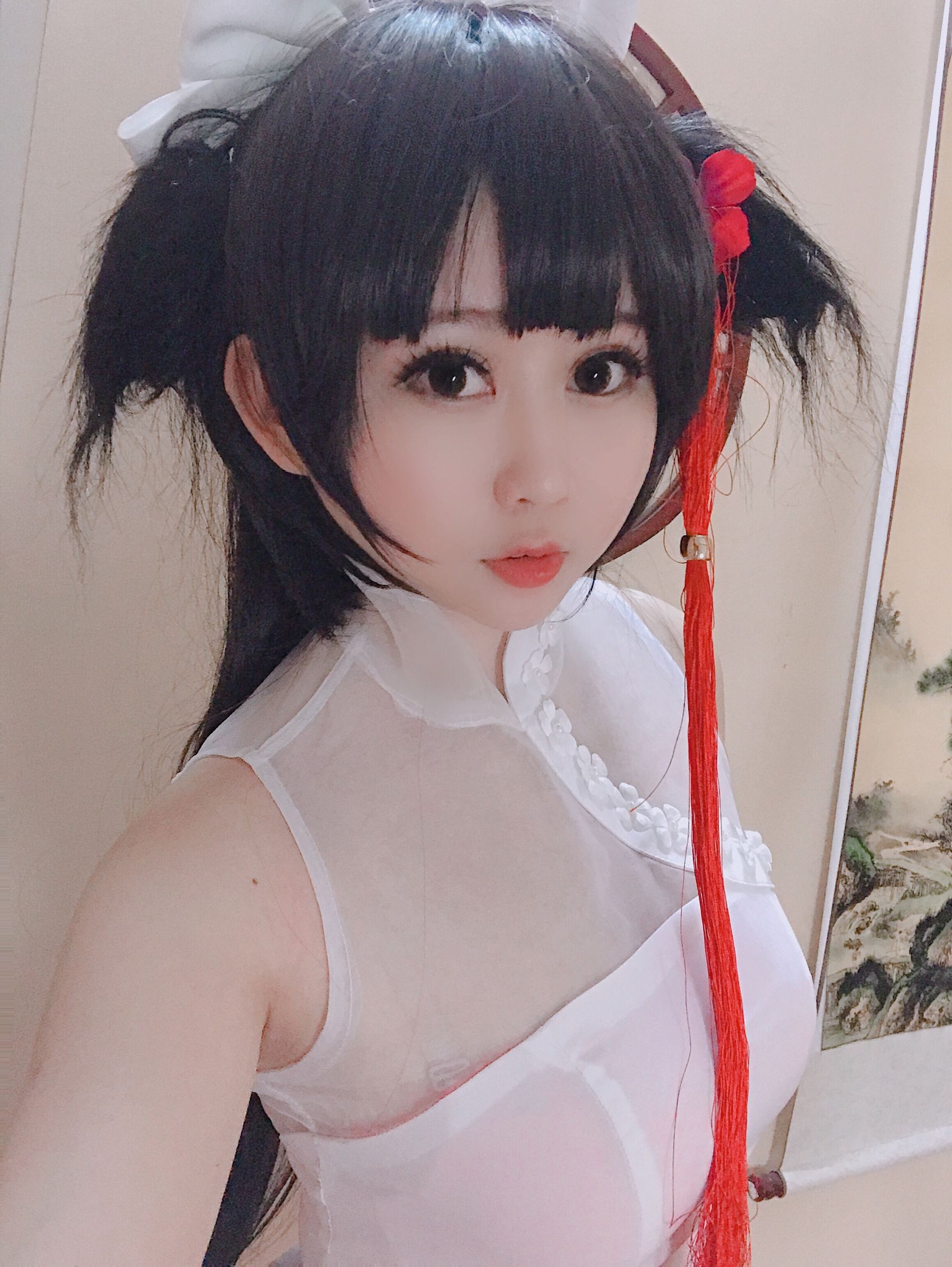 蜜桃少女是依酱呀 爱岩 [14P]