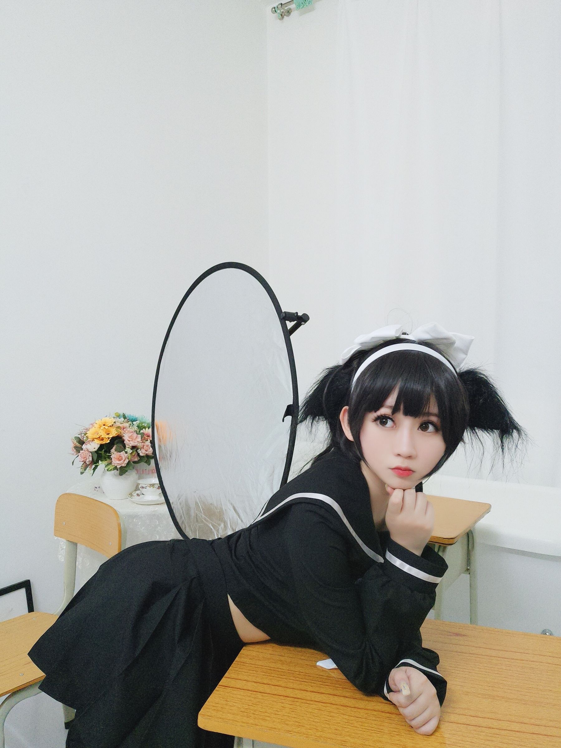 蜜桃少女是依酱呀 爱岩 [14P]