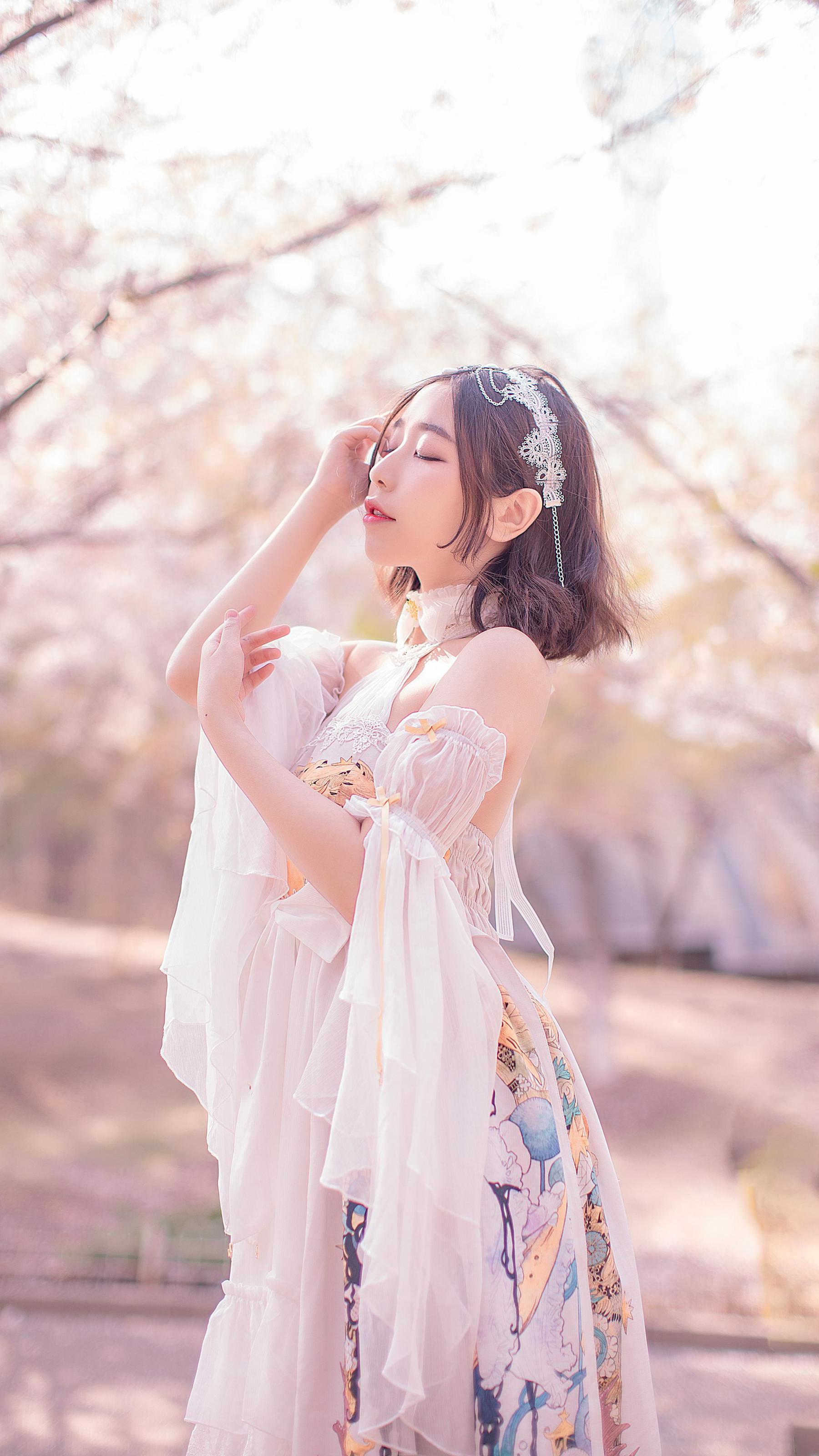 动漫博主穆零Mu0 – 花情 [19P]