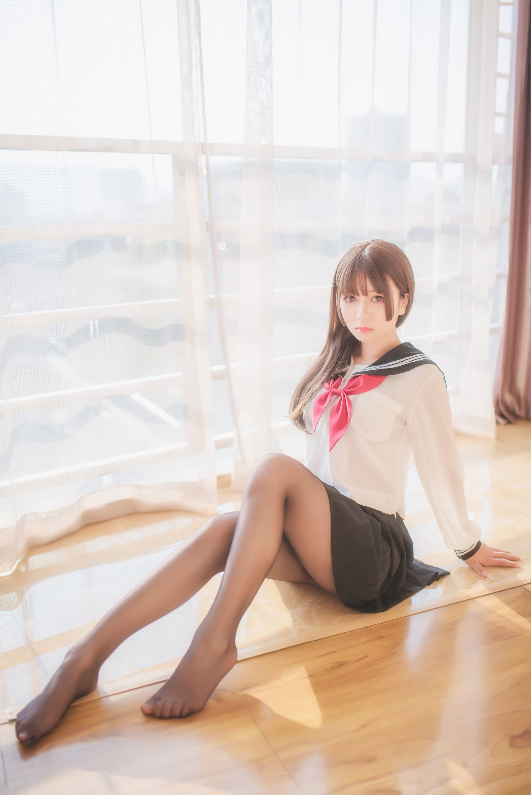 [萝莉COS] 白金Saki – 半透明水手服 [36P]