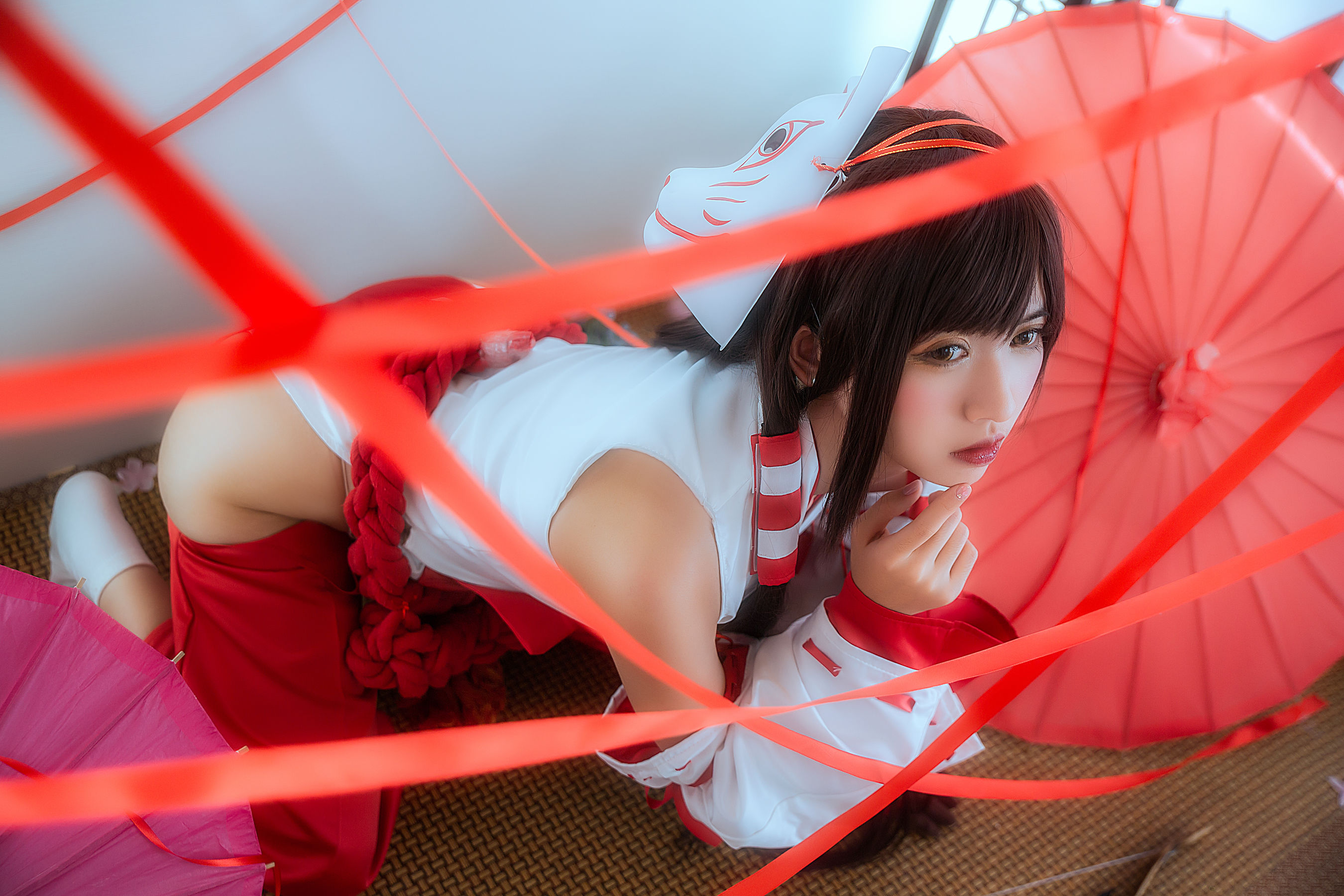 [萝莉COS] 鳗鱼霏儿 – 巫女 [19P]