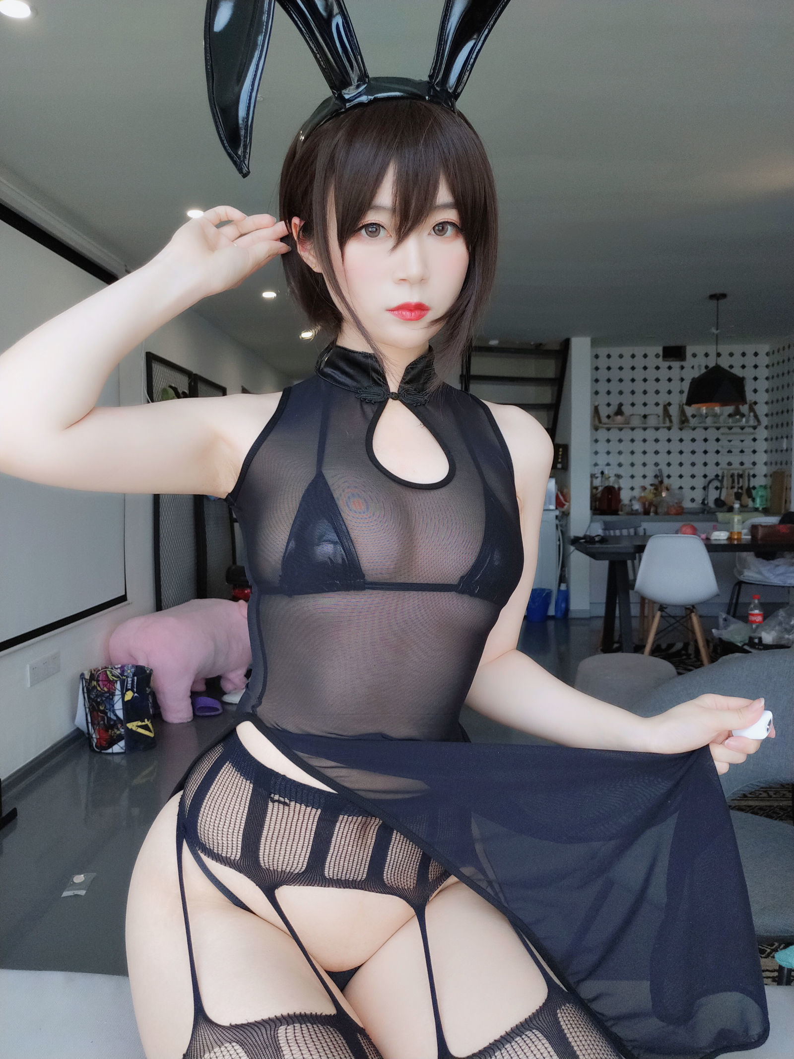 [萝莉COS] 白银 – 透明旗袍 [45P]