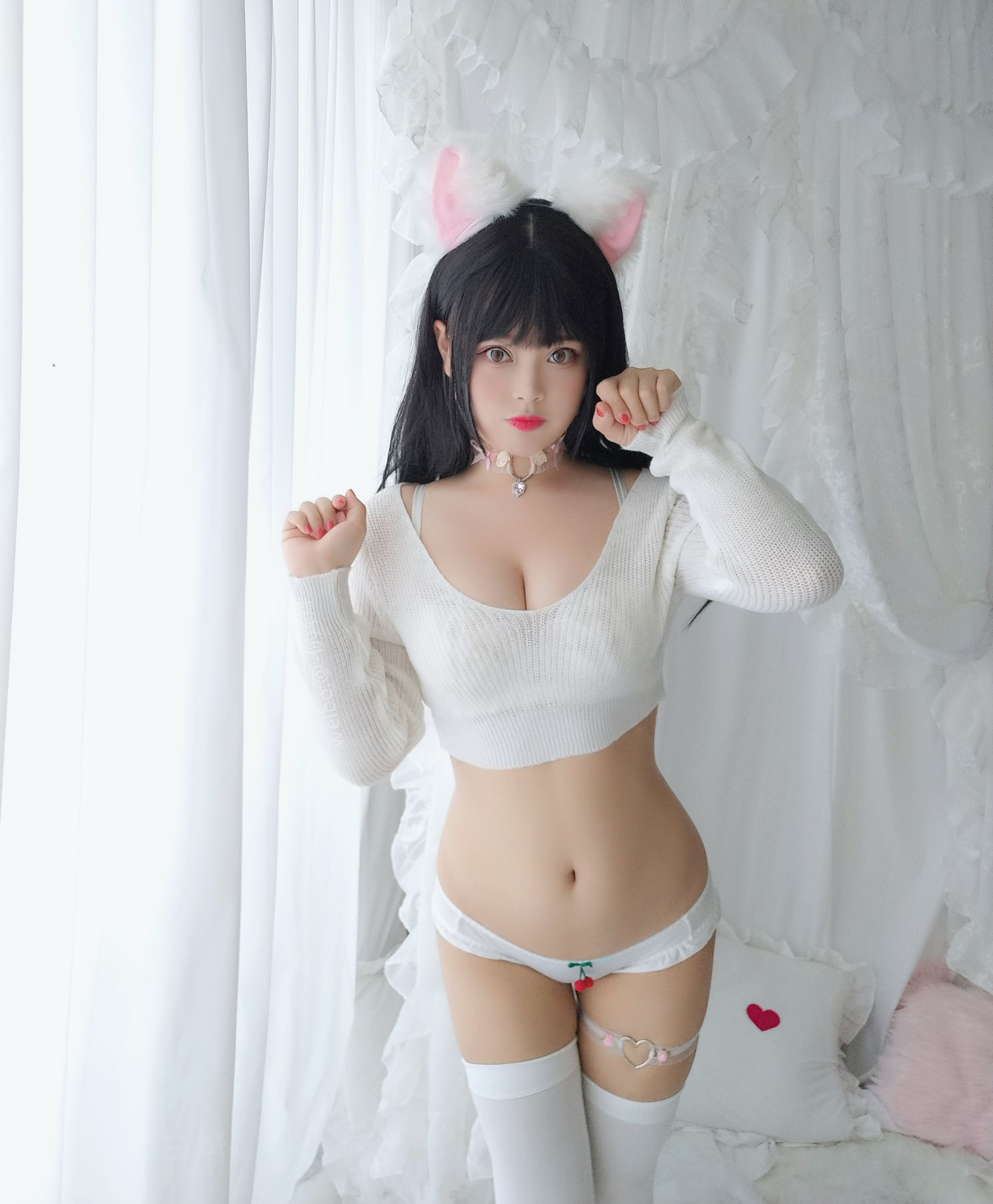 萌系小姐姐-白烨- – 小奶猫 [53P]