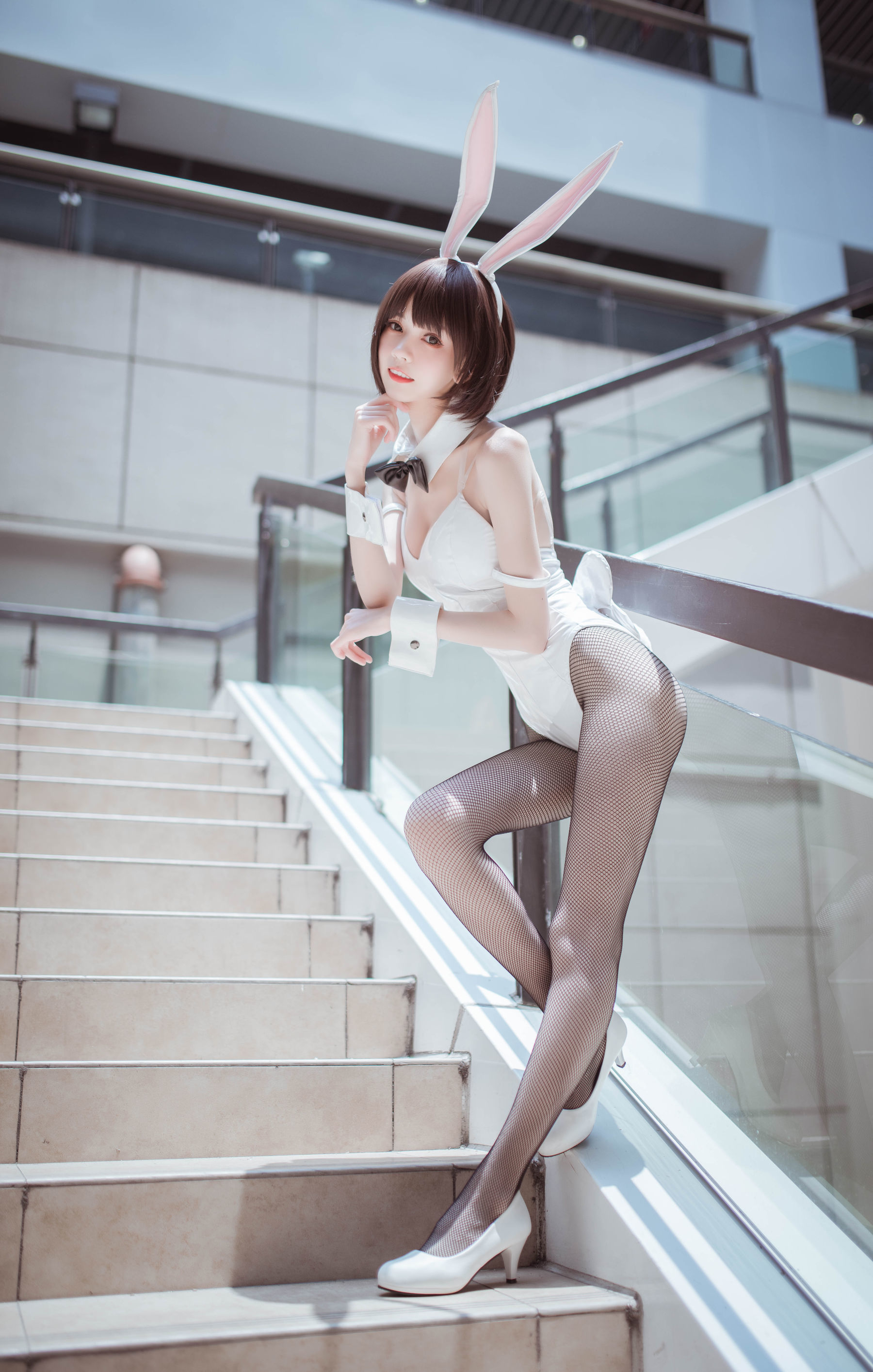 [萝莉COS] 小妖精你的负卿 – 圣人惠兔女郎 [23P]