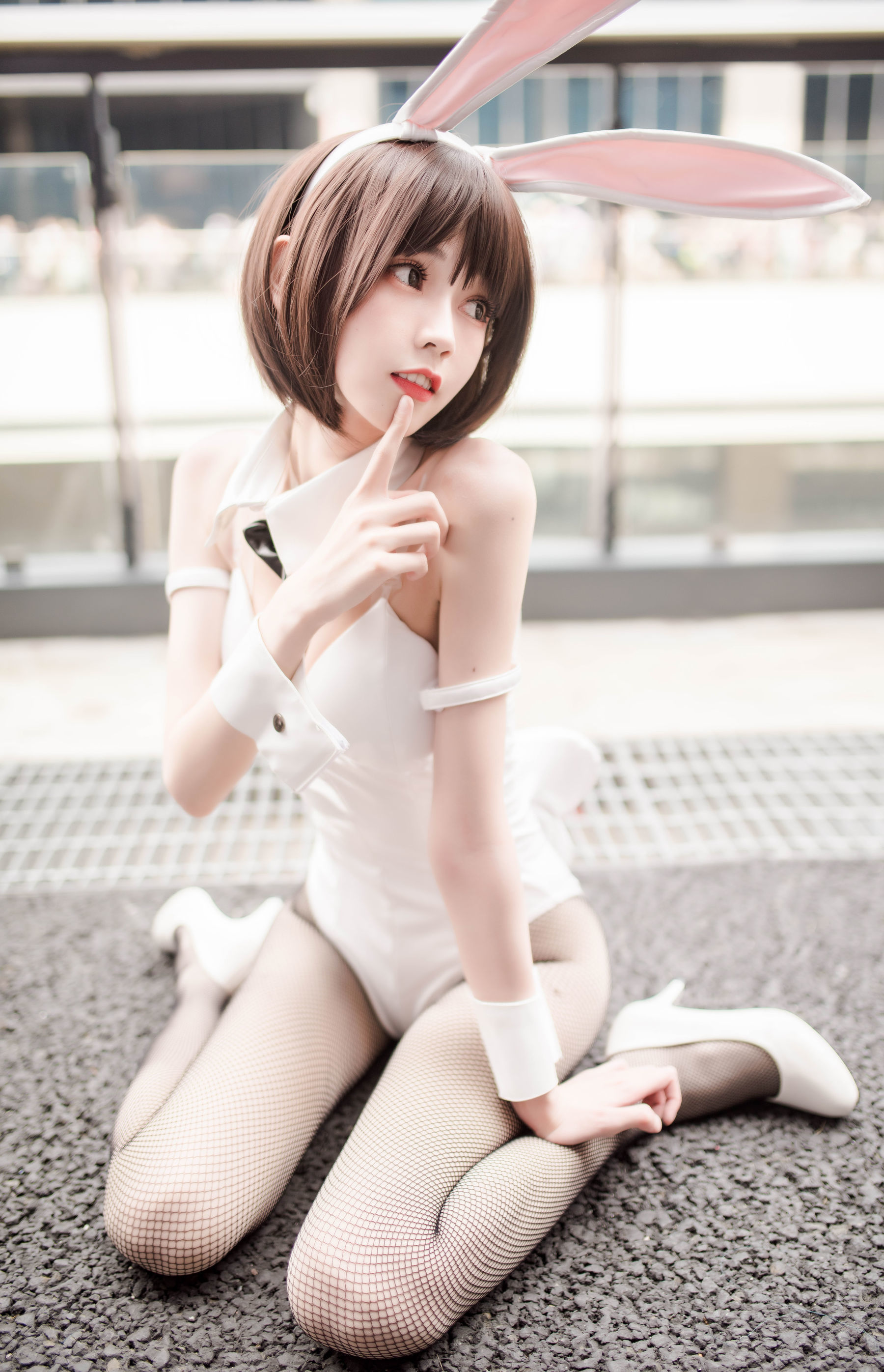 [萝莉COS] 小妖精你的负卿 – 圣人惠兔女郎 [23P]