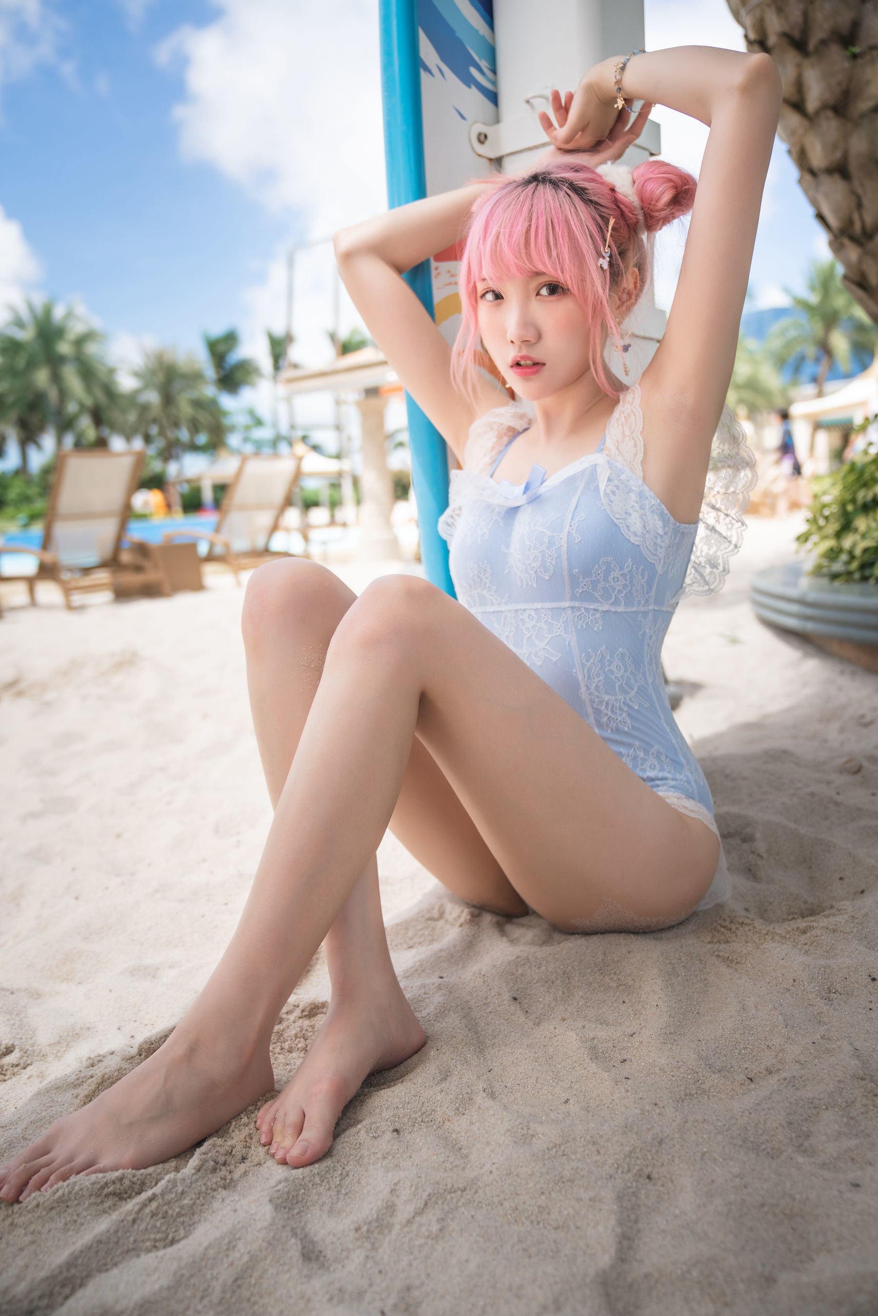 Coser瓜希酱福利 – 度假水着 [10P]