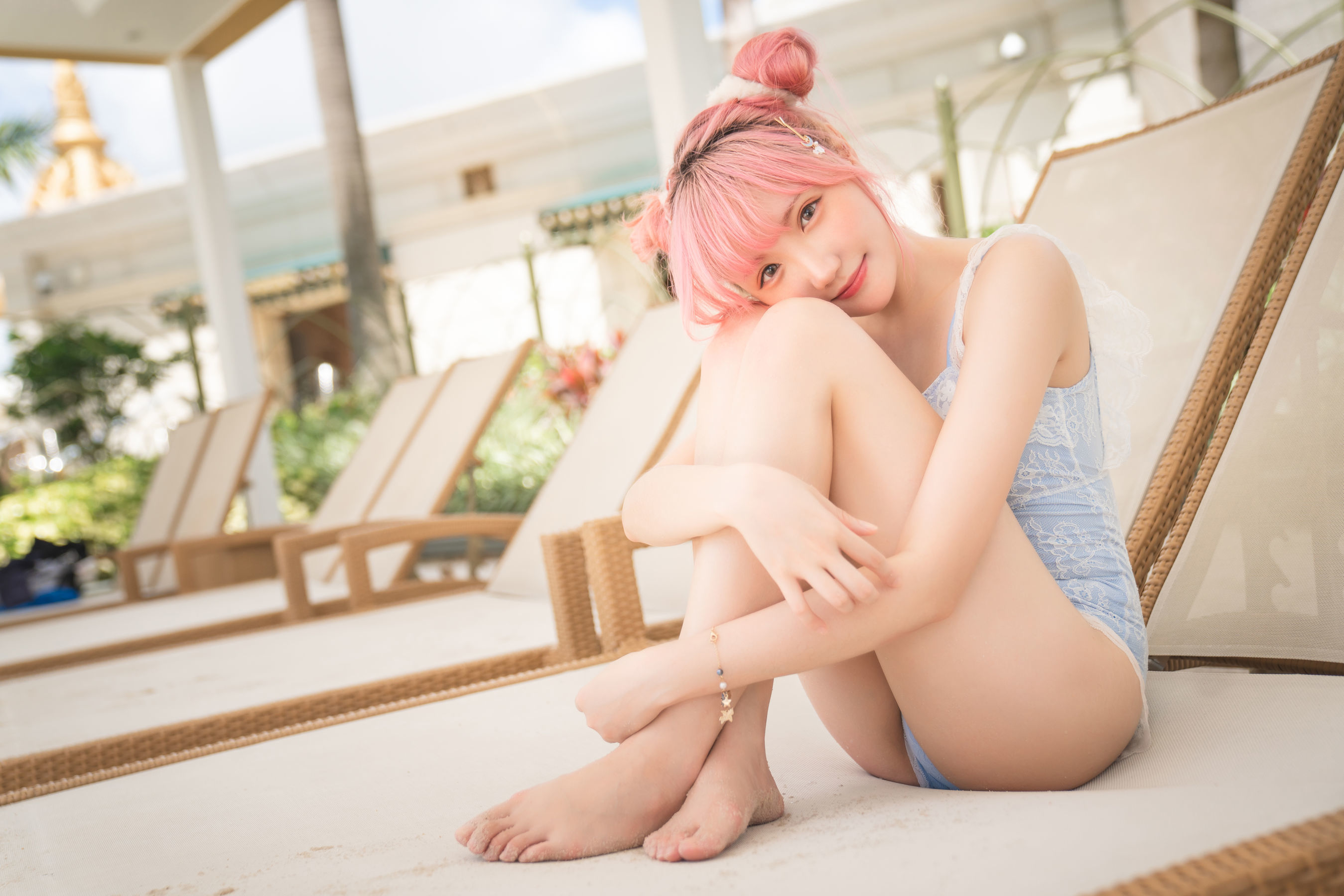 Coser瓜希酱福利 – 度假水着 [10P]