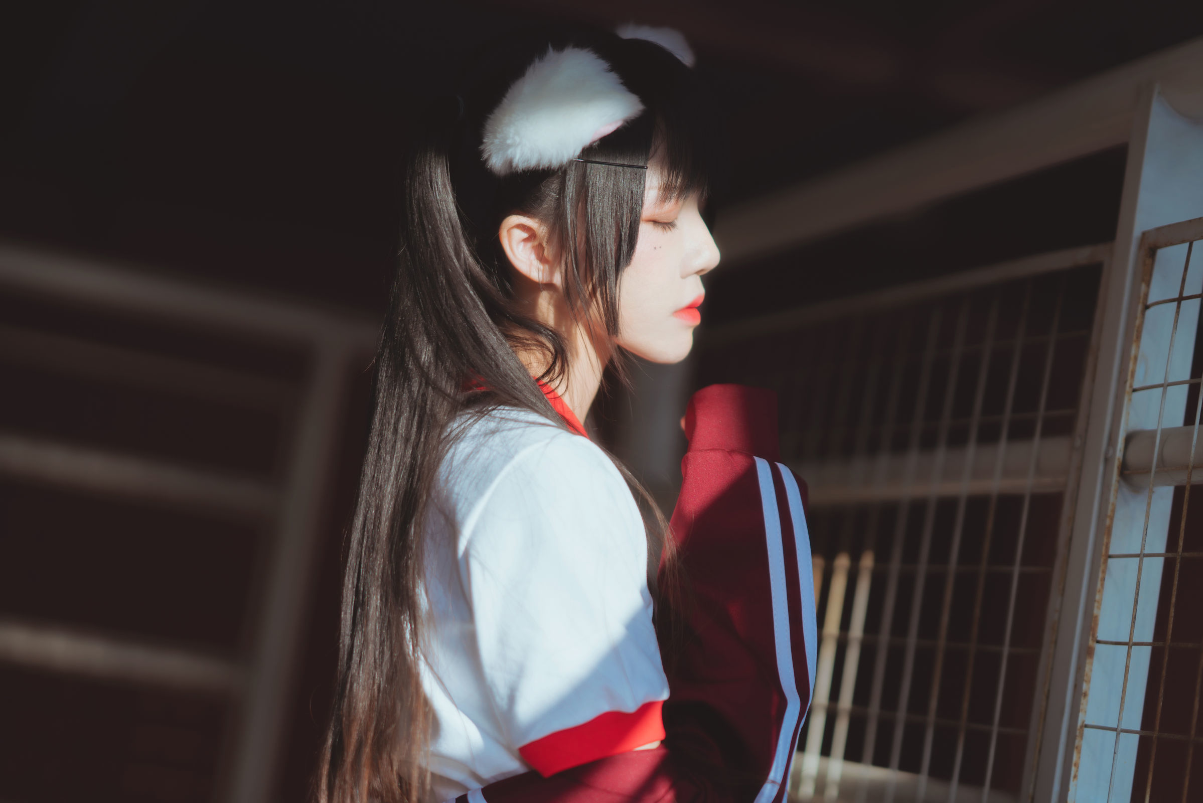 [萝莉COS] 桜桃喵 – 红色体操服 [44P]