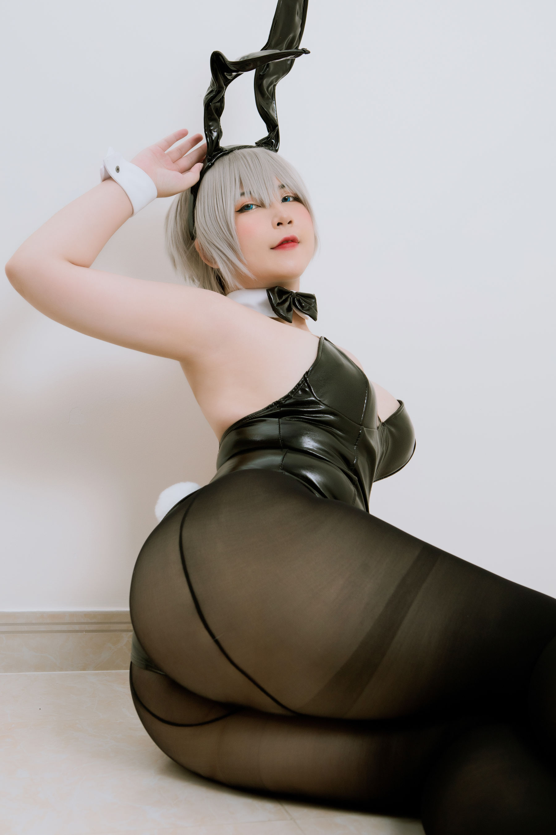 Uy Uy – Uzaki Bunny Suit [24P]