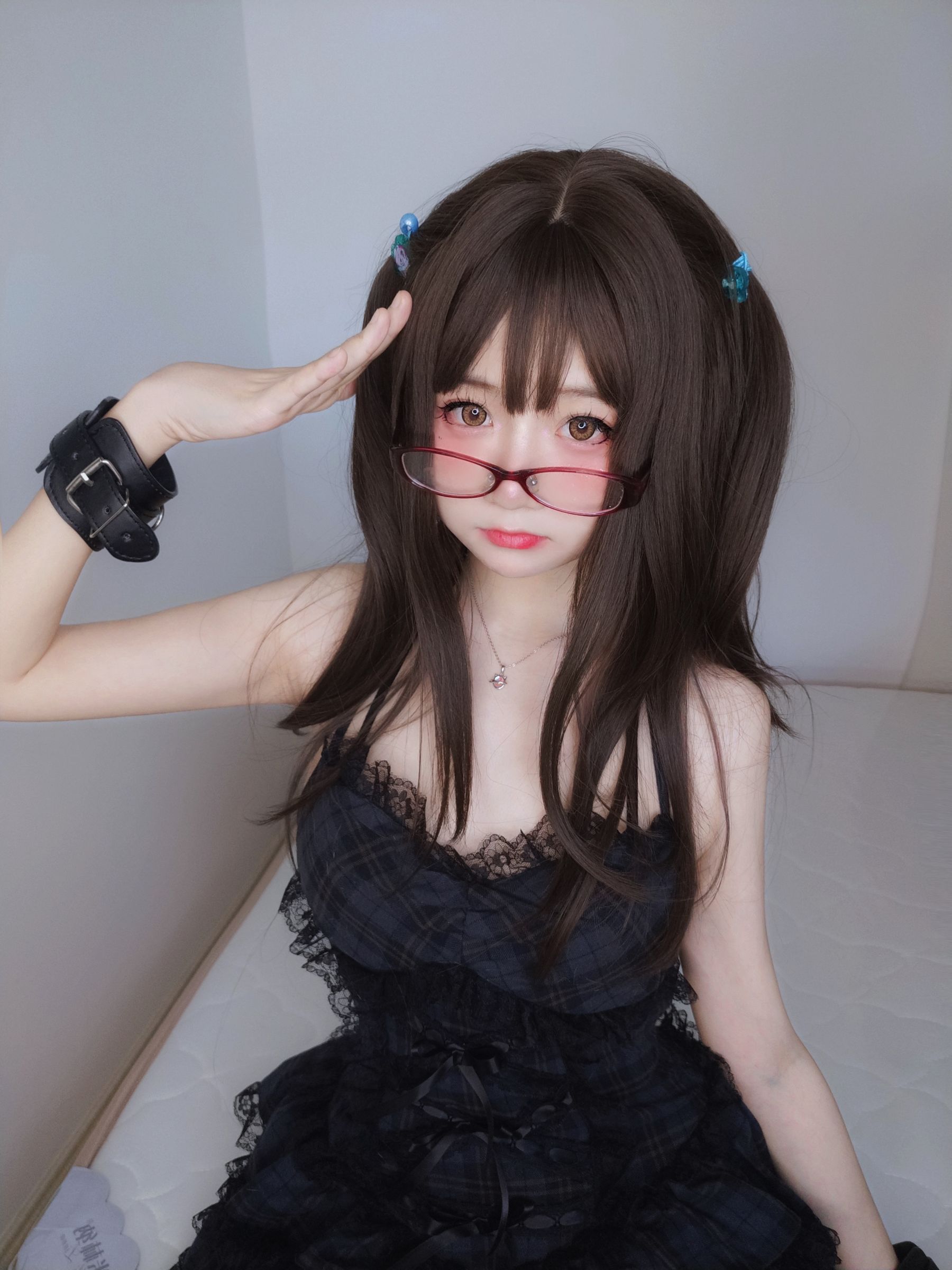 萌妹子Coser摇摇乐yoyo – 黑裙 [113P]