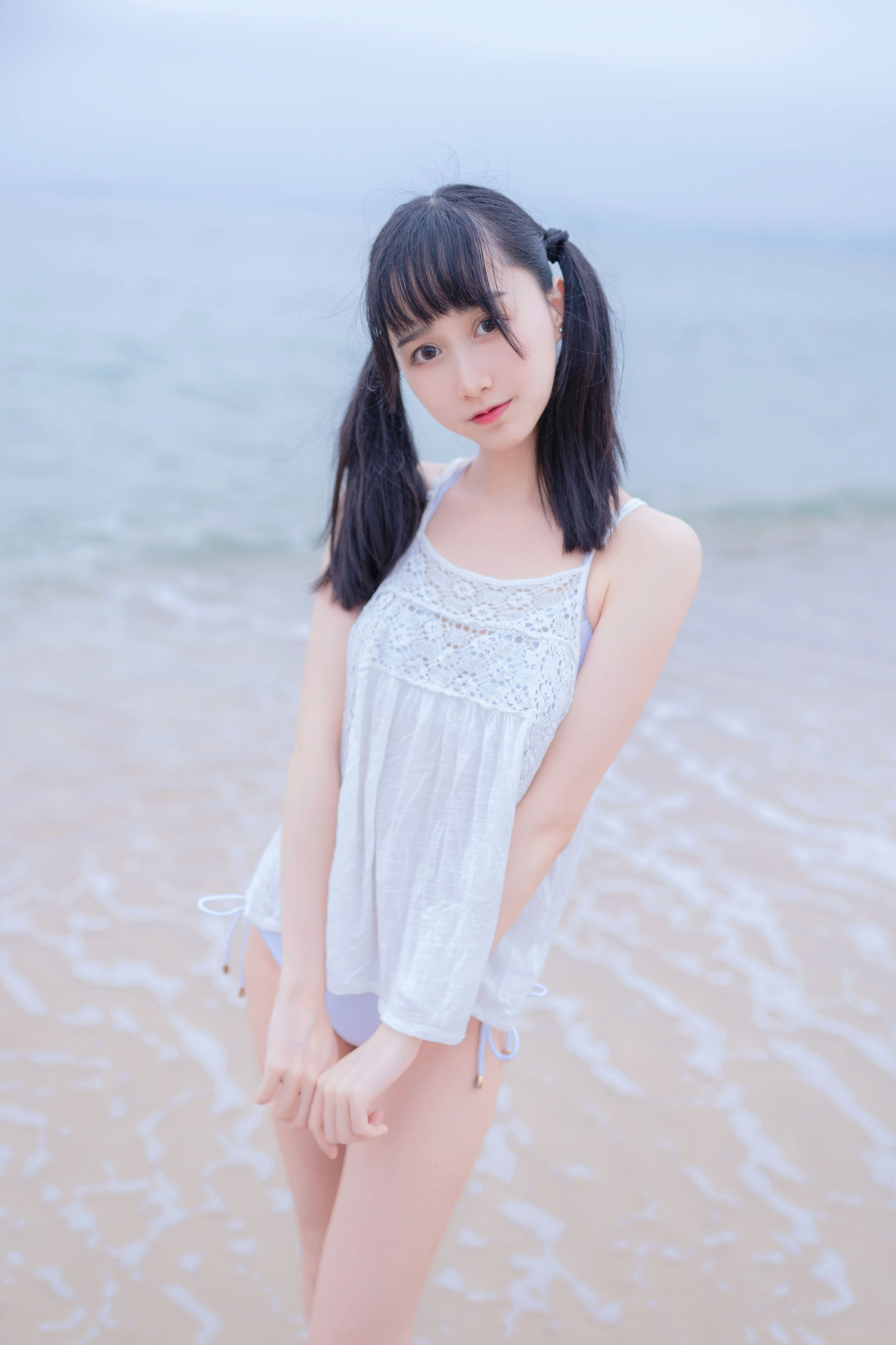 萌系小姐姐木绵绵OwO 海边白色比基尼 [30P]
