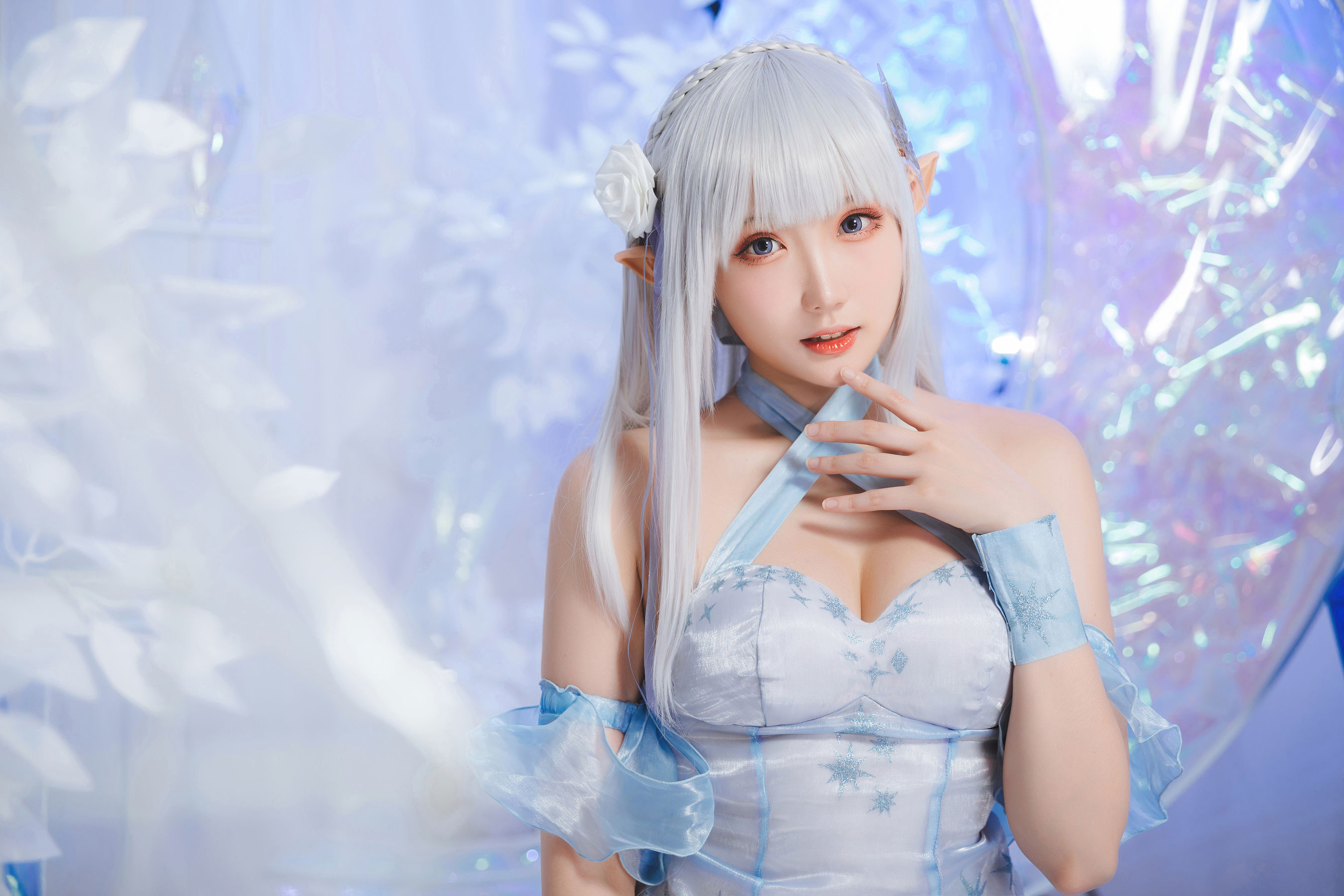 Coser瓜希酱福利 – 爱蜜莉雅 水晶礼服 [28P]