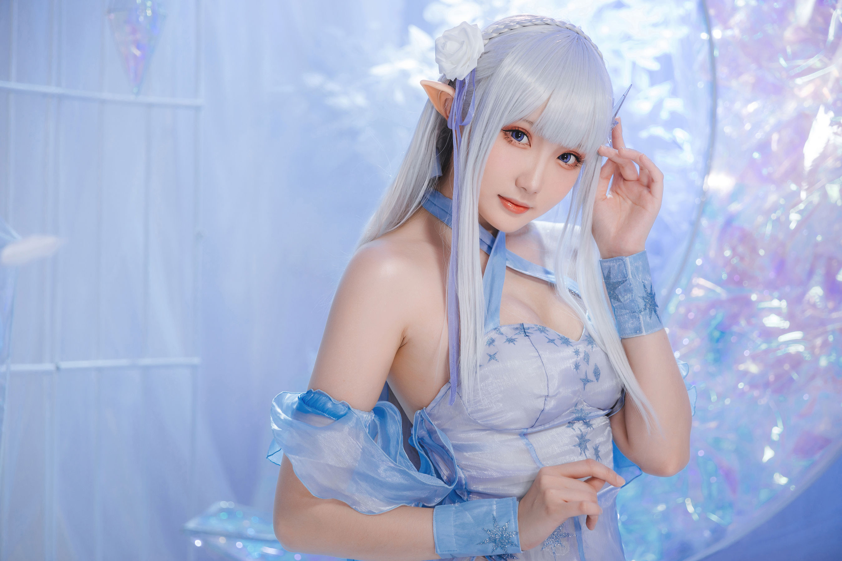 Coser瓜希酱福利 – 爱蜜莉雅 水晶礼服 [28P]