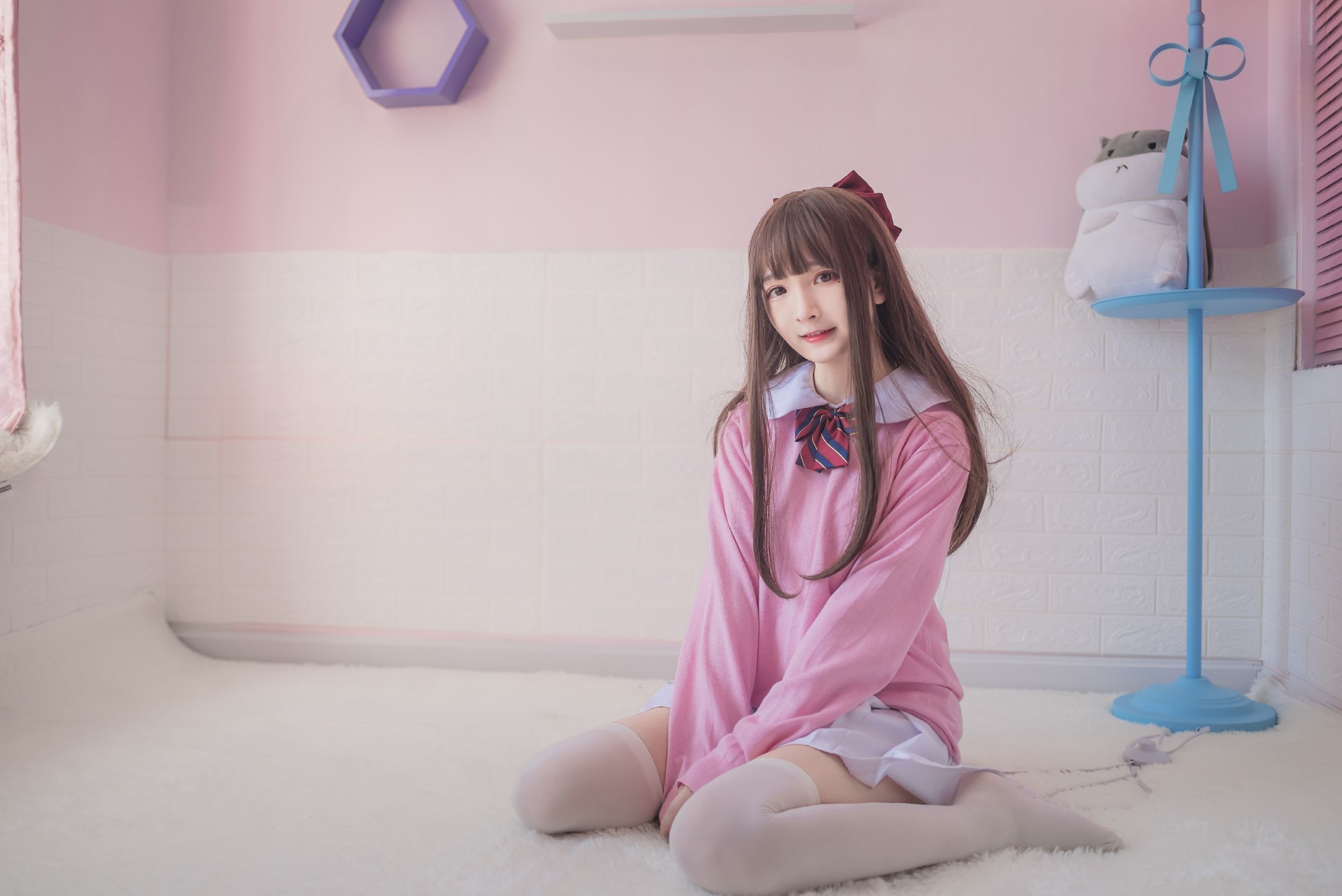 二次元美女古川kagura – 粉色JK [16P]