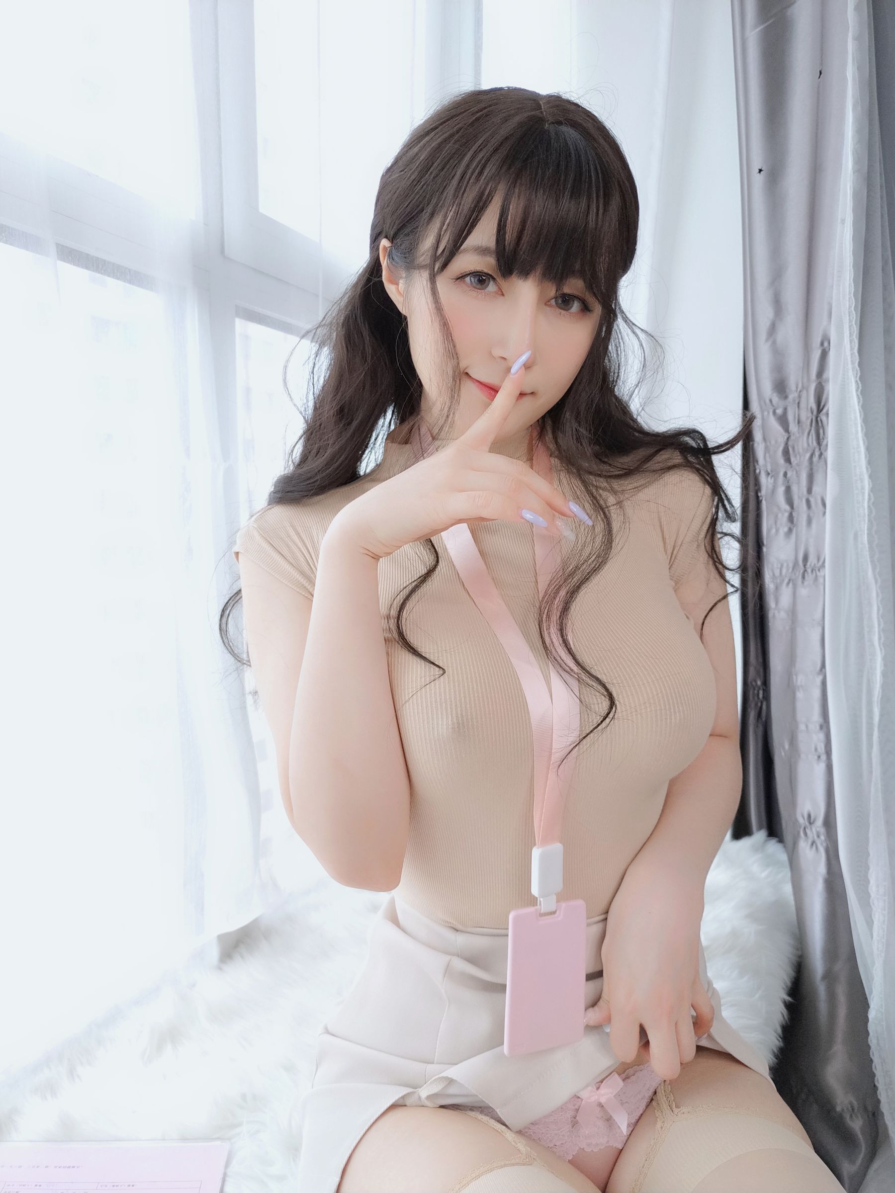 Coser小姐姐白银 – 上司の意地悪 [24P]