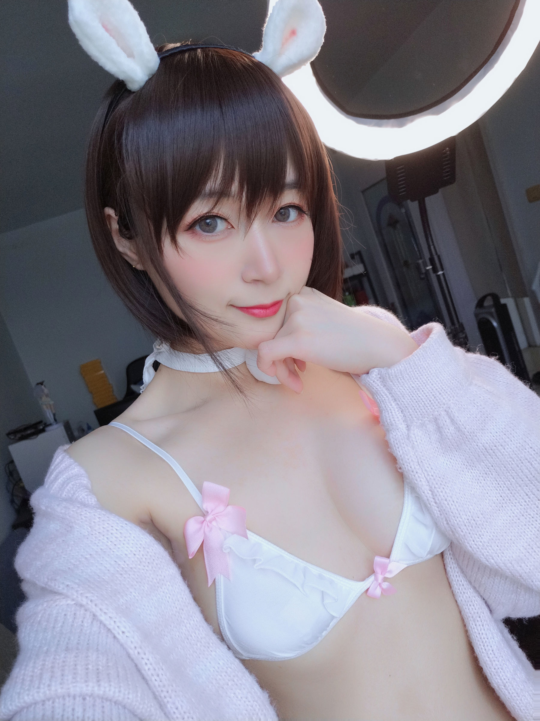 [萝莉COS] 白银 – 可爱兔子 [40P]