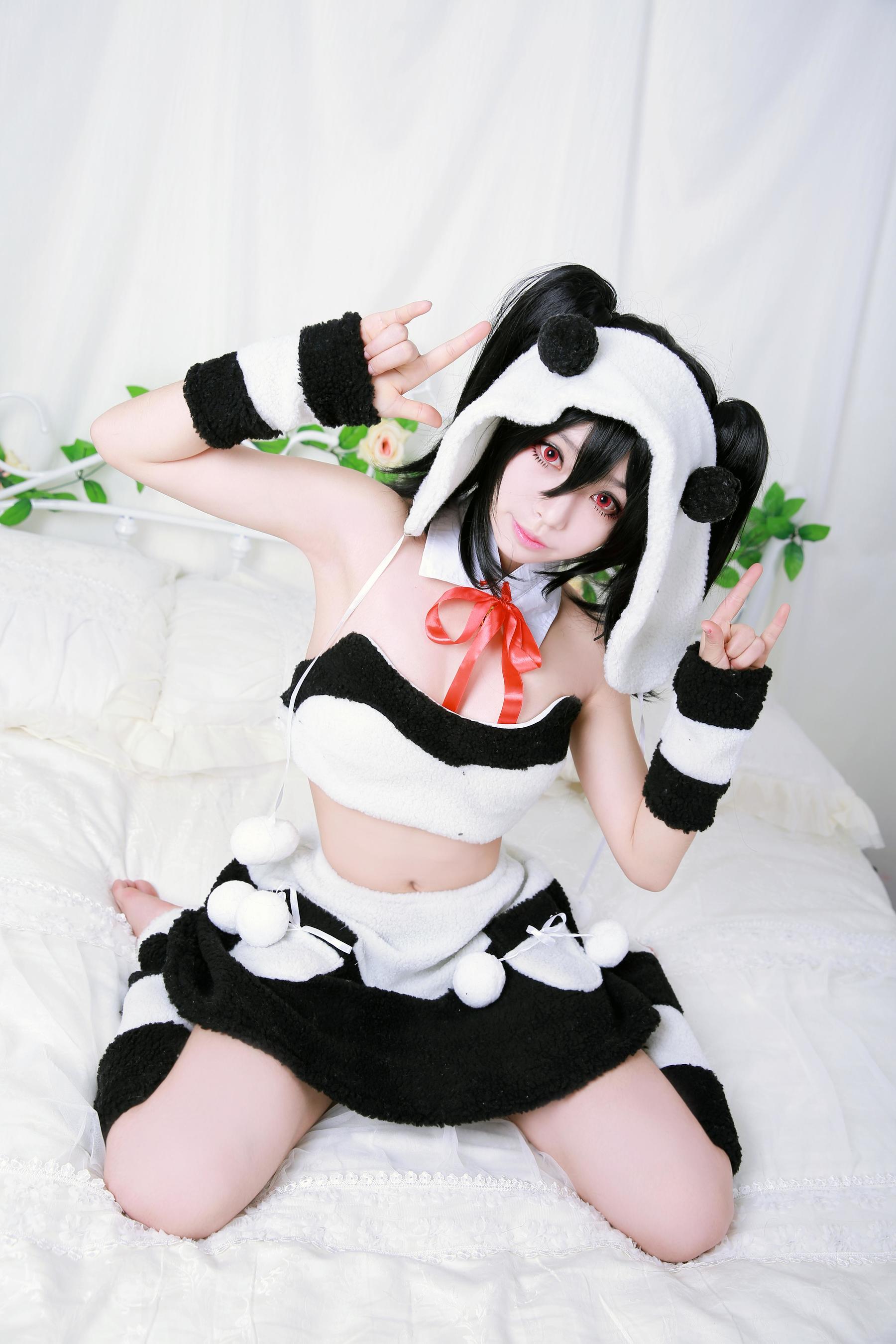 [Cosplay写真] 萌妹白易子教主 – LOVELIVE! [10P]